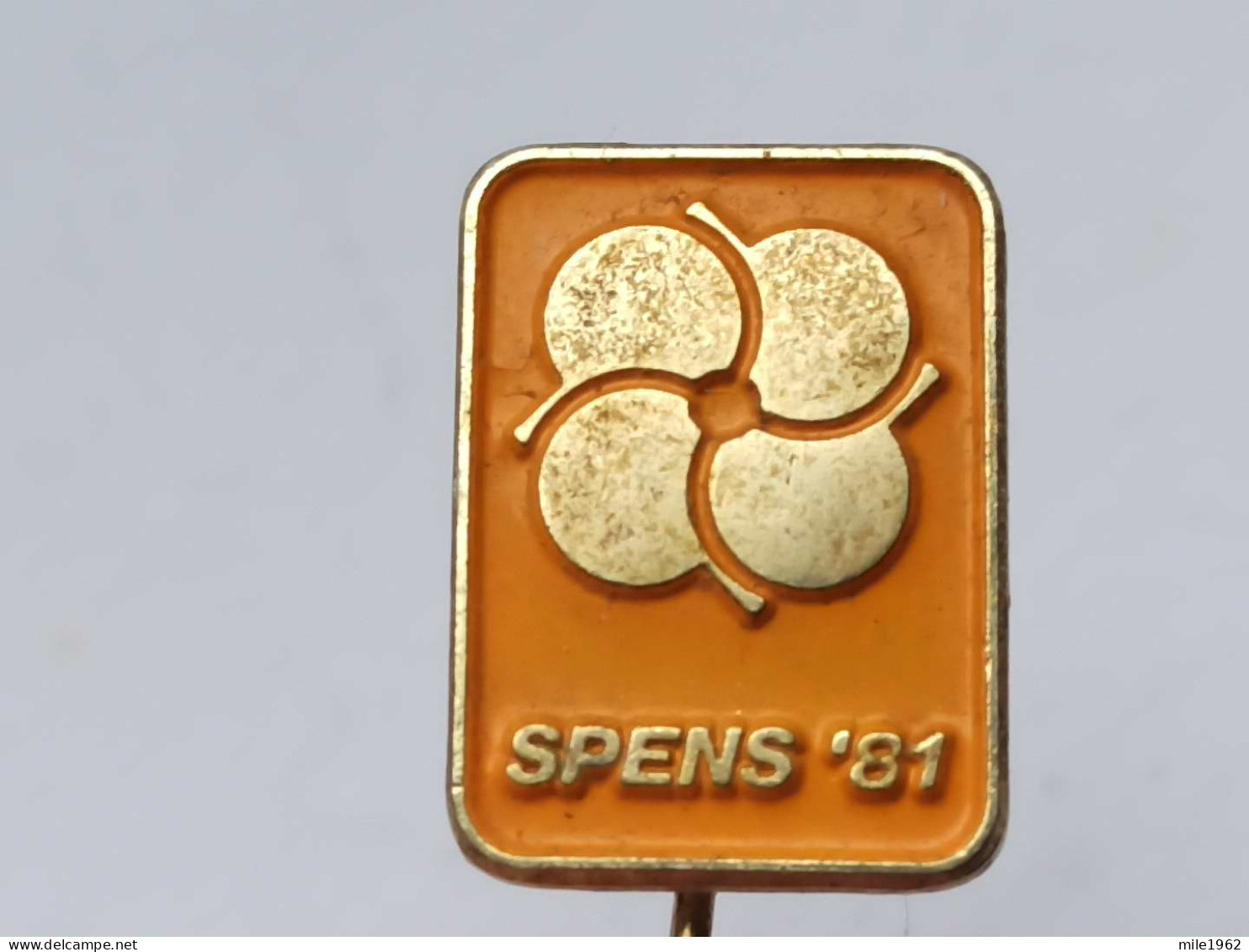 BADGE Z-67-1 - TABLE TENNIS, TENNIS DE TABLE, SPENS 81, NOVI SAD, SERBIA, WORLD CHAMPIONSHIP - Table Tennis