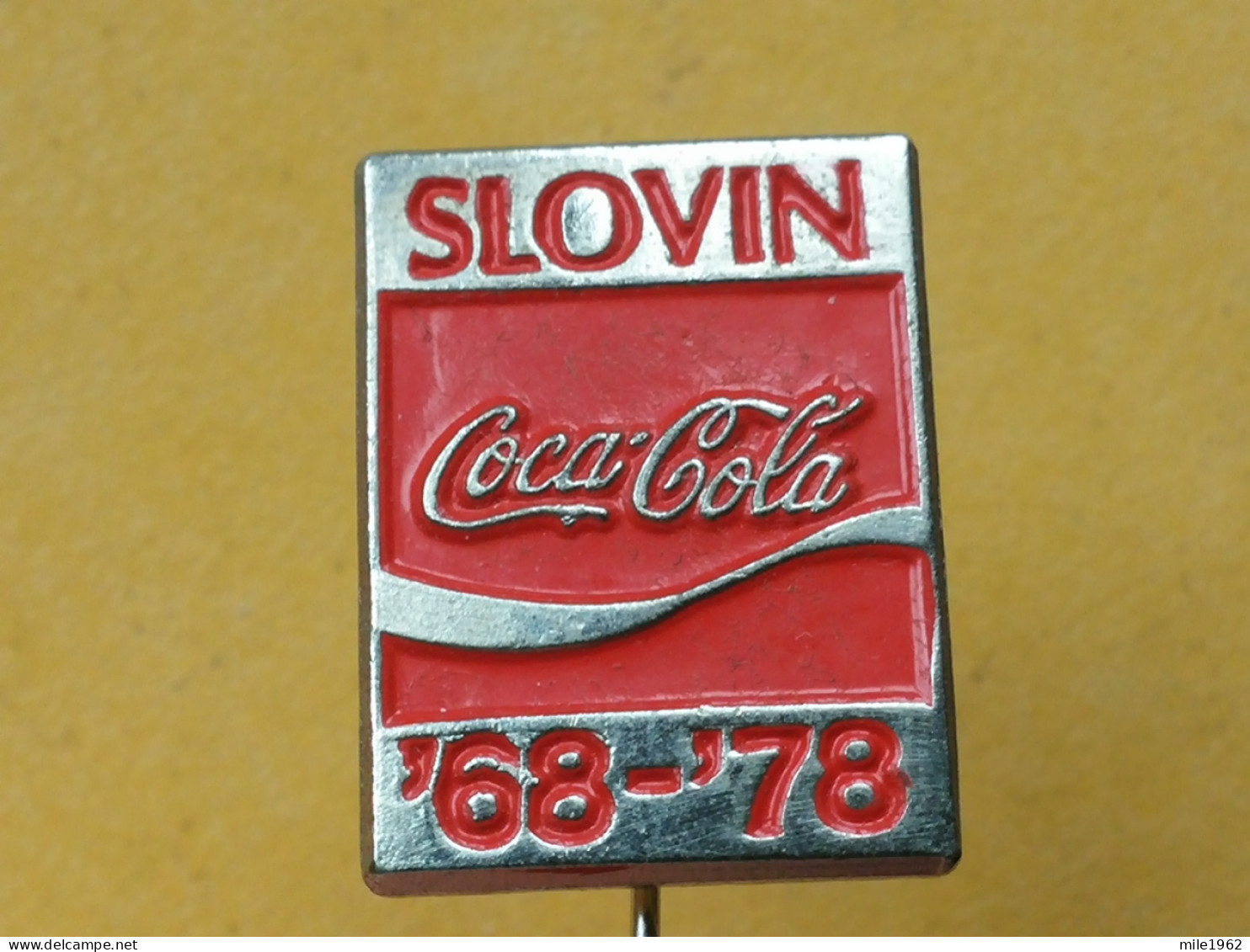 BADGE Z-42-1 - COCA COLA - Coca-Cola