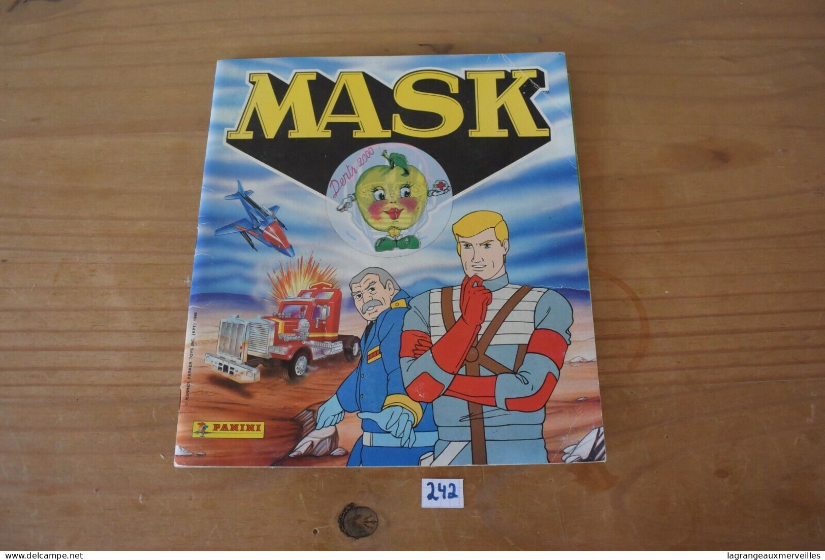 C242 Album PANINI - MASK - COLLECTOR - Adesivi