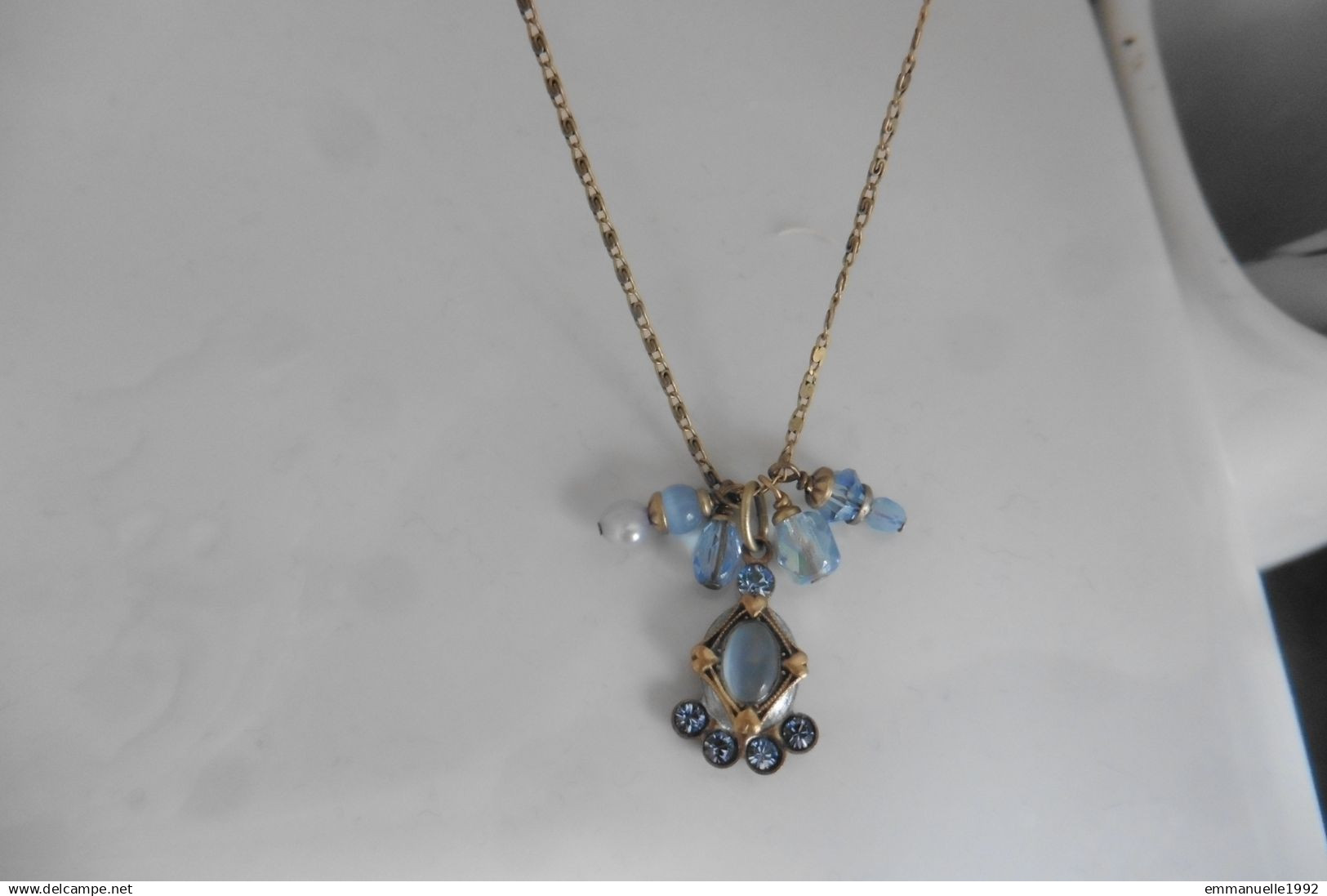 Neuf - Collier Créateur Michal Golan Pendentif Cristaux Swarovski Bleu Clair Bluebell Collection 2023 - Collares/Cadenas