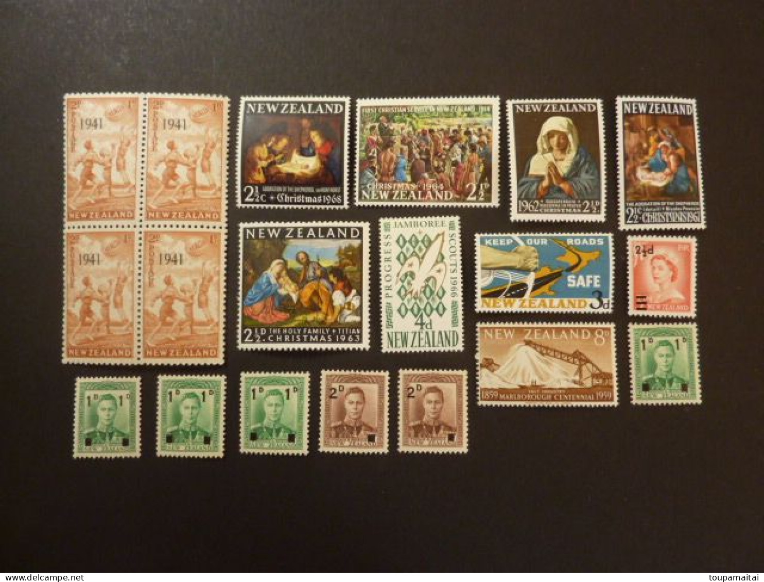 NOUVELLE-ZELANDE, Années Entre 1926 Et 1966 1956-59, LOT De 48 TIMBRES NEUFS Et OBLITERES (voir Photos) - Ungebraucht