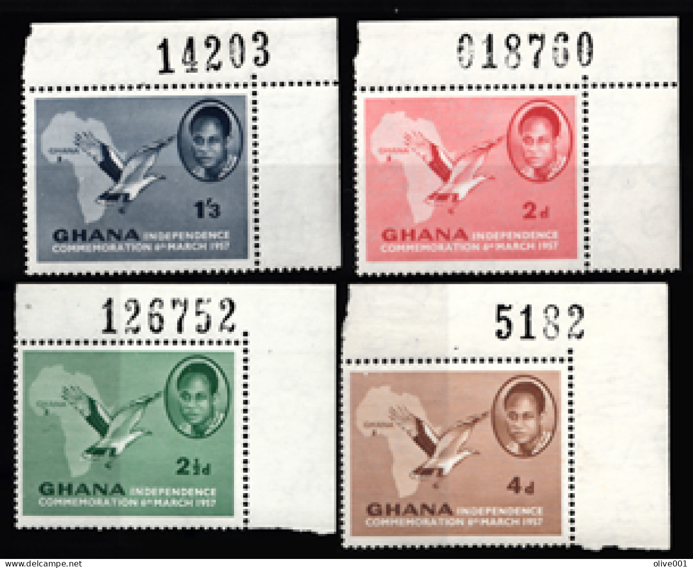 Ghana - 1957 - Effigie Du Président Nkrumah En Médaillon - 4 Tp Y&T N° 10/13 MNH ** - Coin De Feuille Numéro Neufs - New - Ghana (1957-...)