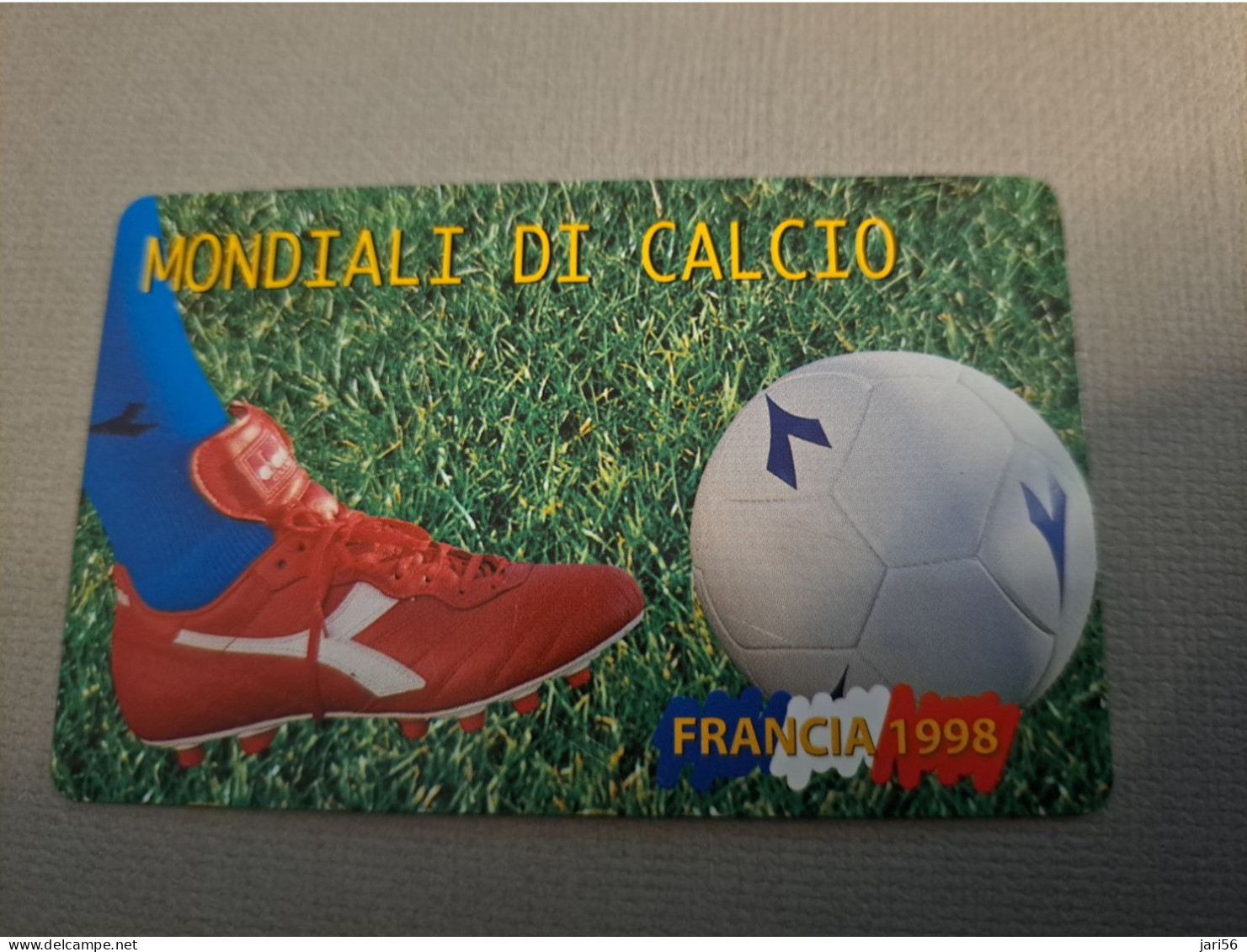 SAN MARINO / MAGSTRIPE CARD LIRE 3000 / FOOTBAL MONDIALE/ FRANCE 1998  /  MINT **   ** 15845 ** - Saint-Marin
