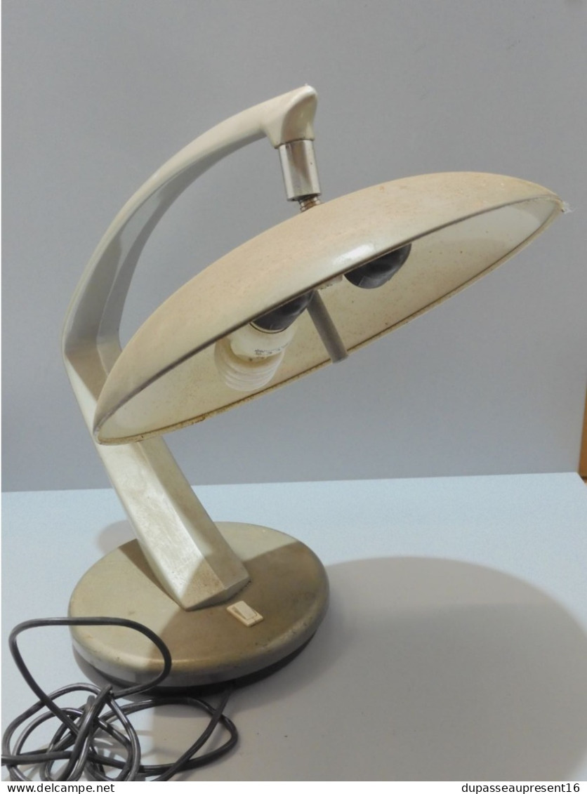 -ANCIENNE LAMPE FASE BOOMERANG VINTAGE 1970 Déco jus de Grenier collection    E