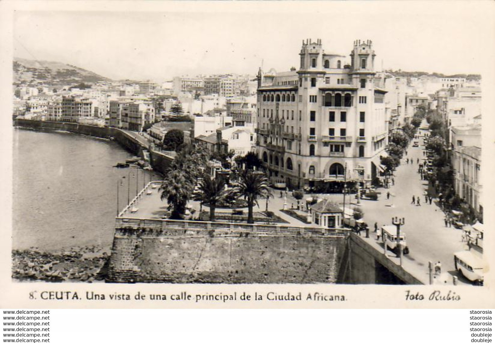 ESPAGNE CEUTA  Una Vista De Una Calle Principal De La Ciudad Africana - Ceuta