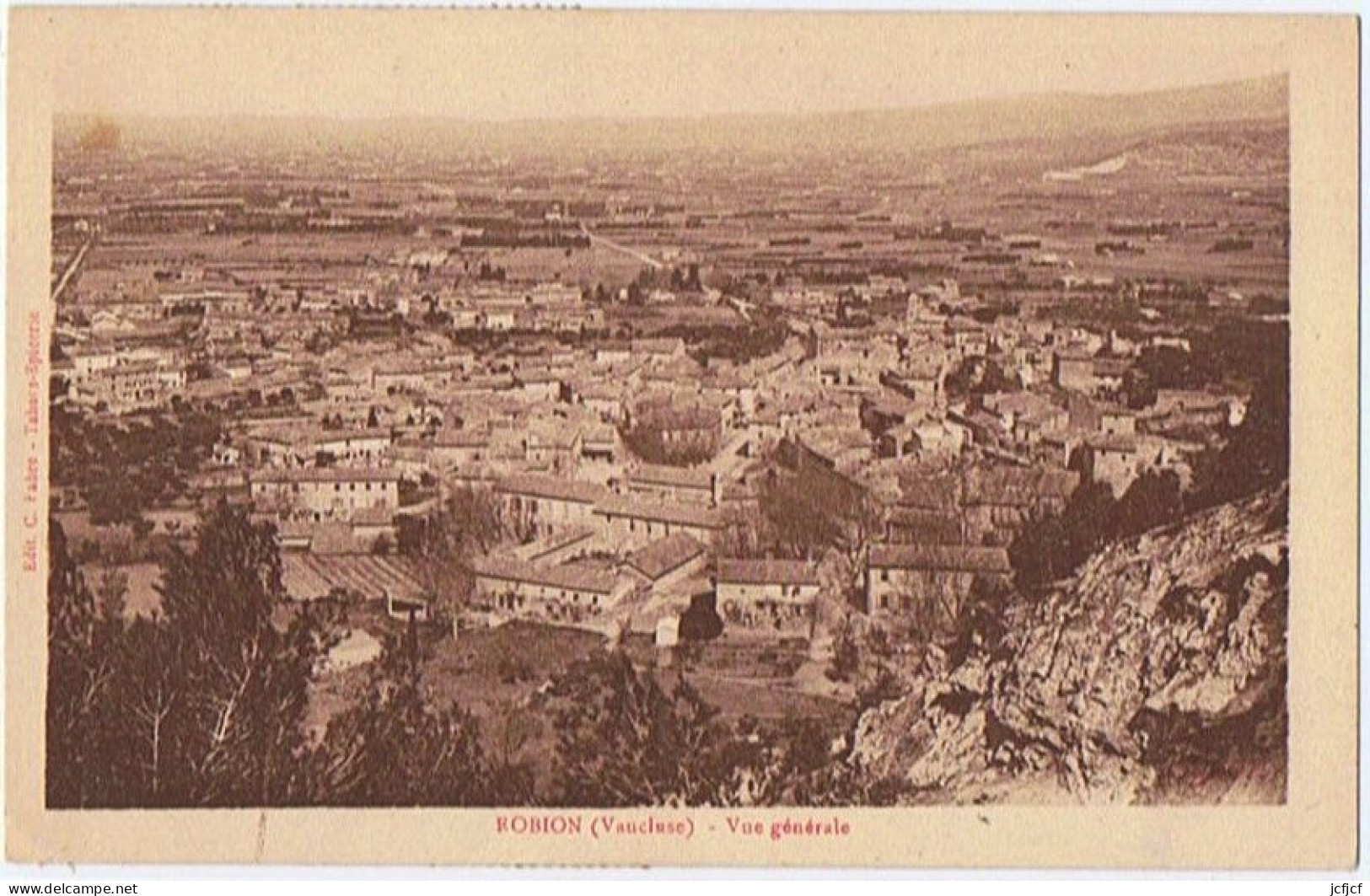 Cpa..84..ROBION..VAUCLUSE..VUE GENERALE..TIMBRE PETAIN ET CERES.. - Robion