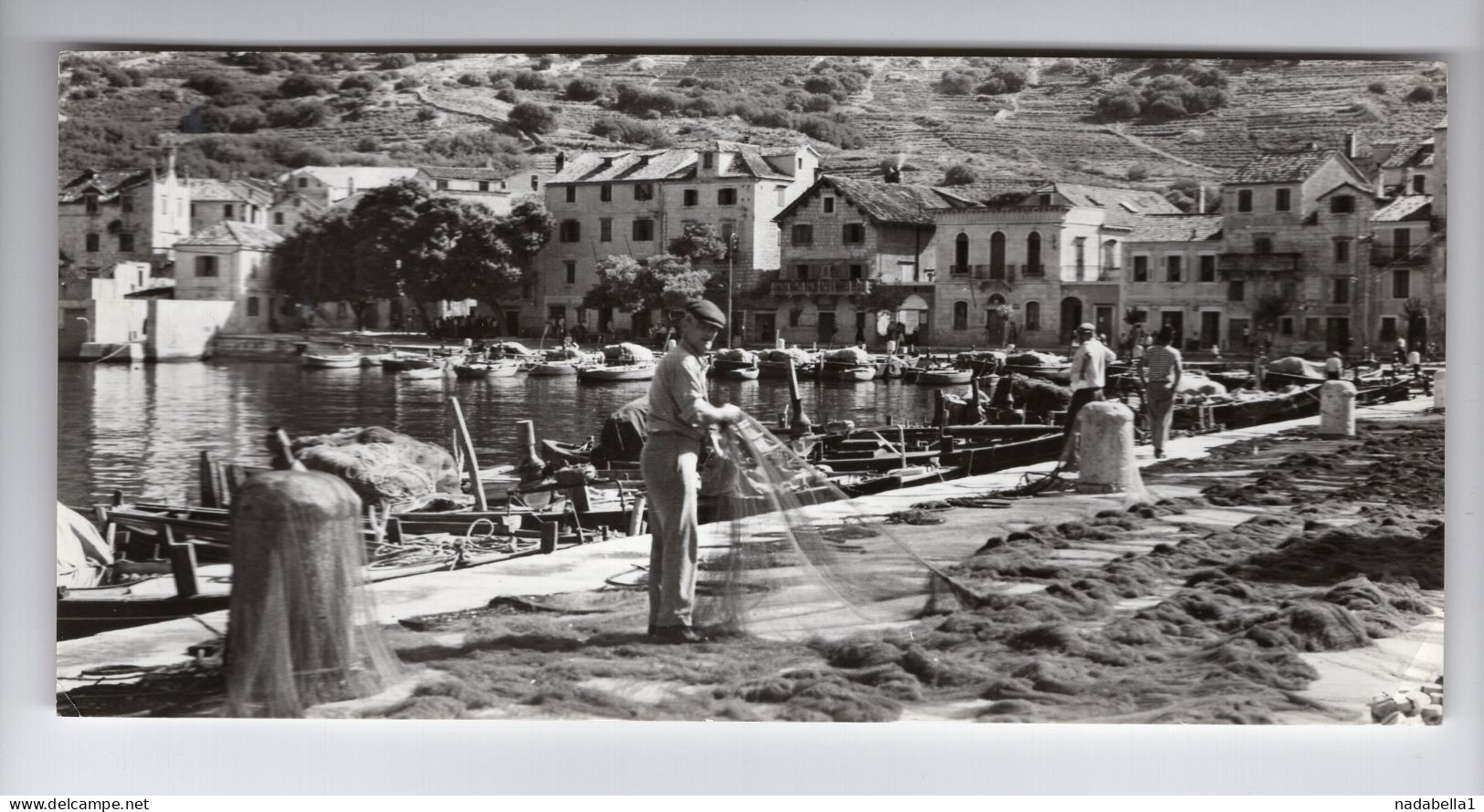 1960. YUGOSLAVIA,CROATIA,KOMIŽA,VIS ISLAND,FISHING BOATS AND NETS,POSTCARD,MINT,10 X 20 Cm - Yougoslavie