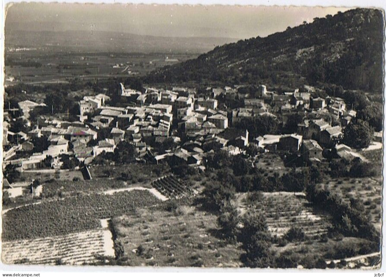 CPM..84..ROBION..VAUCLUSE..VUE GENERALE AERIENNE - Robion