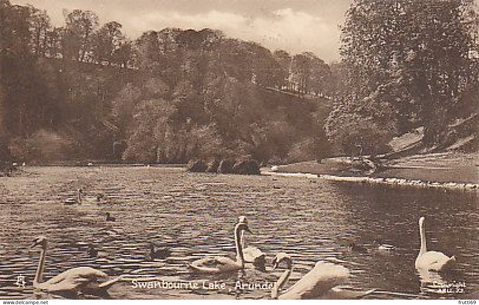 AK 182741 ENGLAND - Arundel - Swanbourne Lake - Arundel