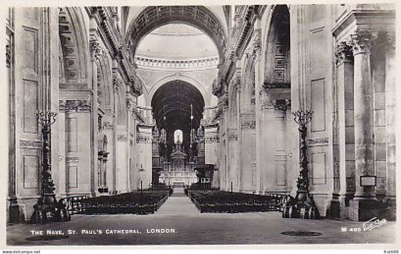 AK 182762 ENGLAND - London - St. Paul's Cathedral - The Nave - St. Paul's Cathedral