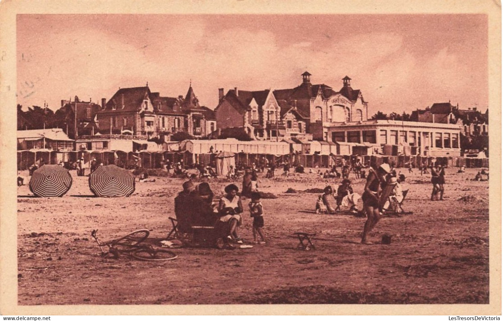 FRANCE - Pornichet - Le Casino Et La Plage - LL - Animé - Parasols - Carte Postale Ancienne - Pornichet