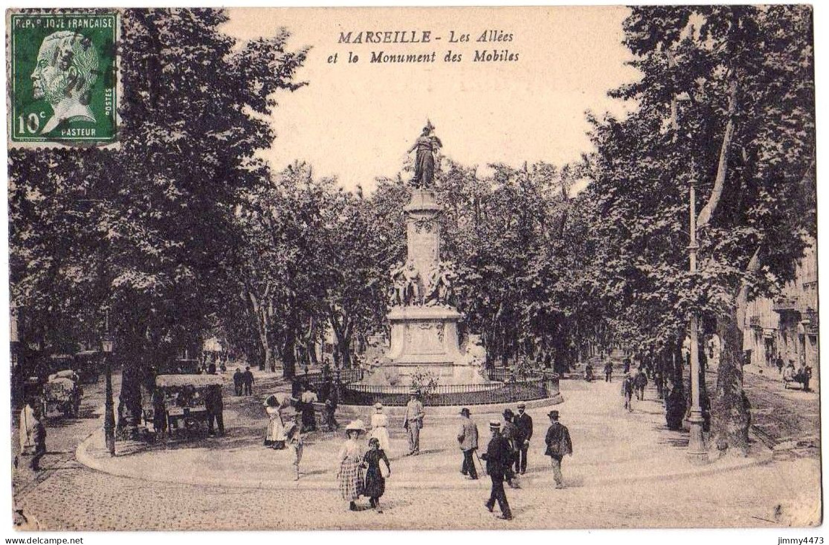 CPA - MARSEILLE - Les Allées Et Le Monument Des Mobiles ( Place Bien Animée ) - Parcs Et Jardins