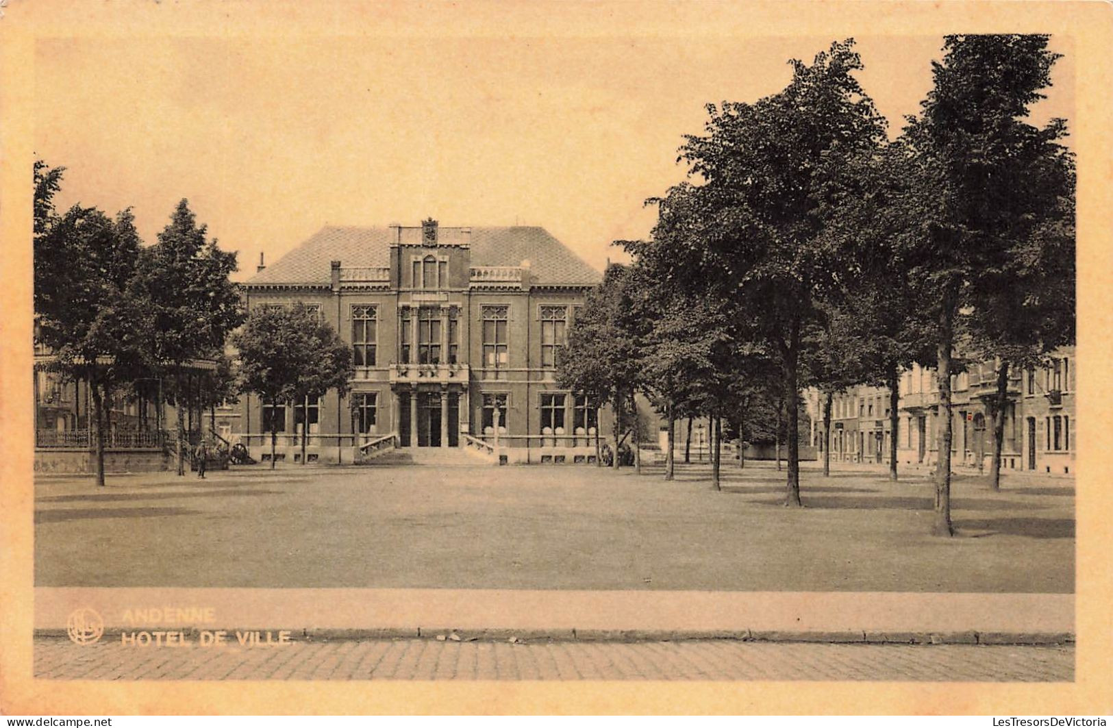 BELGIQUE - Andenne - Hotel De Ville - Place - Carte Postale Ancienne - Andenne