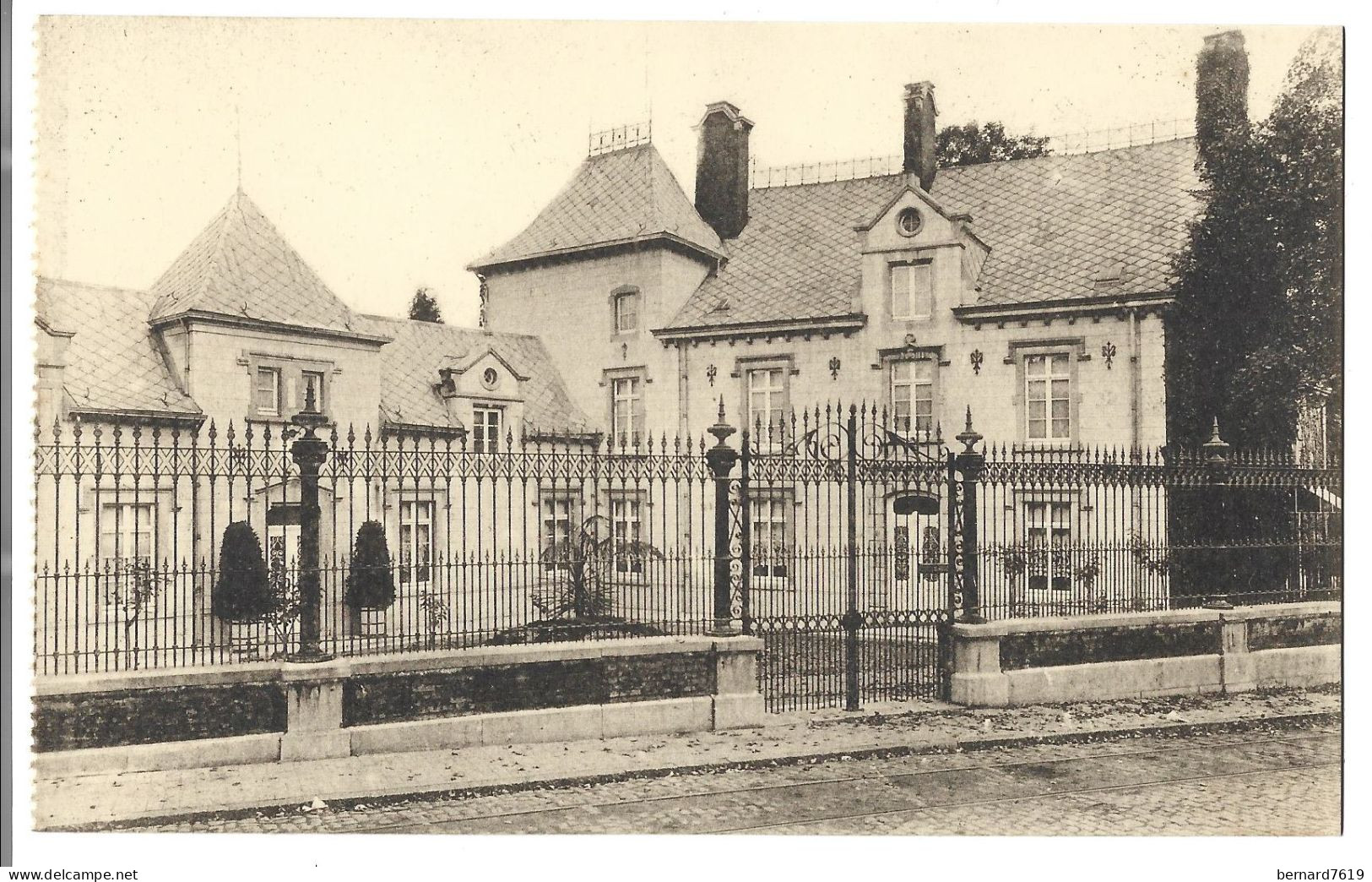 Belgique  -  Montigny Le Tilleul  -  E Chateau -  Proprietaire  D Baudewyns -  Partie De La Facade - Montigny-le-Tilleul