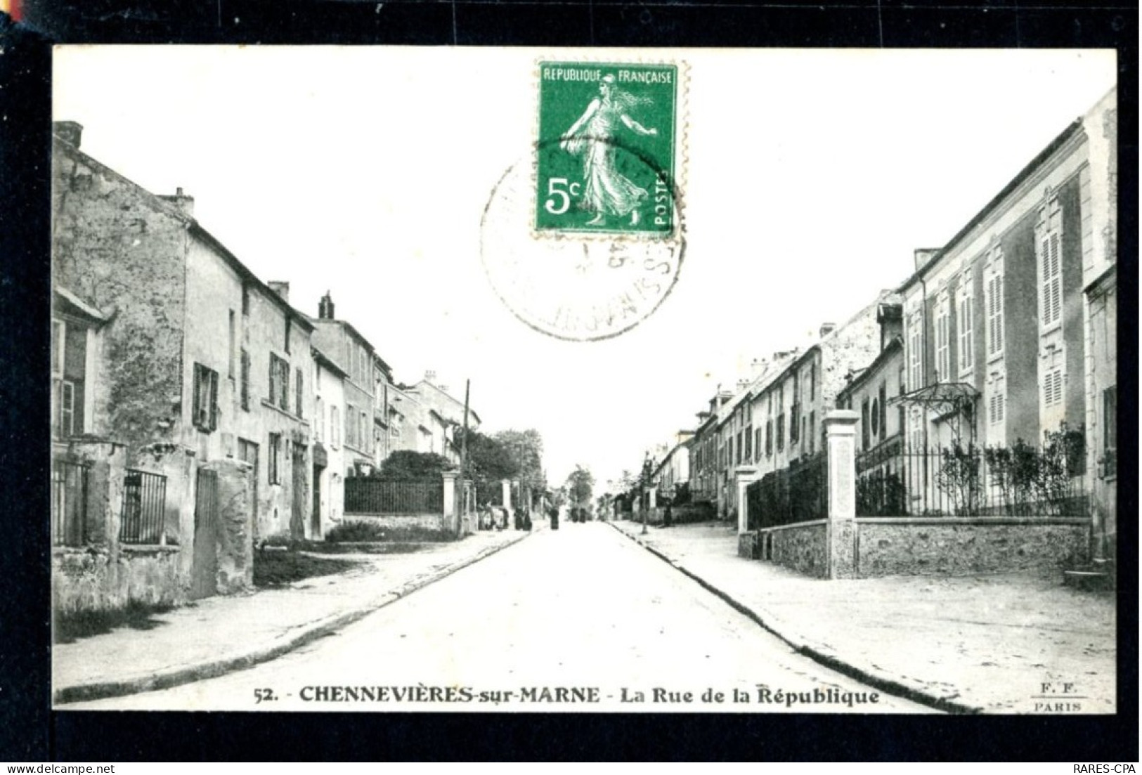 94 CHENNEVIERES Sur MARNE - La Rue De La République - Chennevieres Sur Marne
