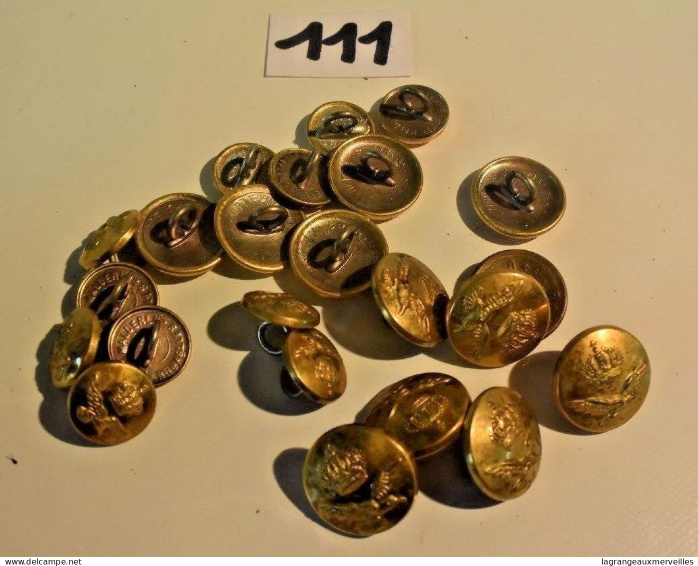 C111 Ensemble De Boutons De Manchettes Armée Belge - Boutons