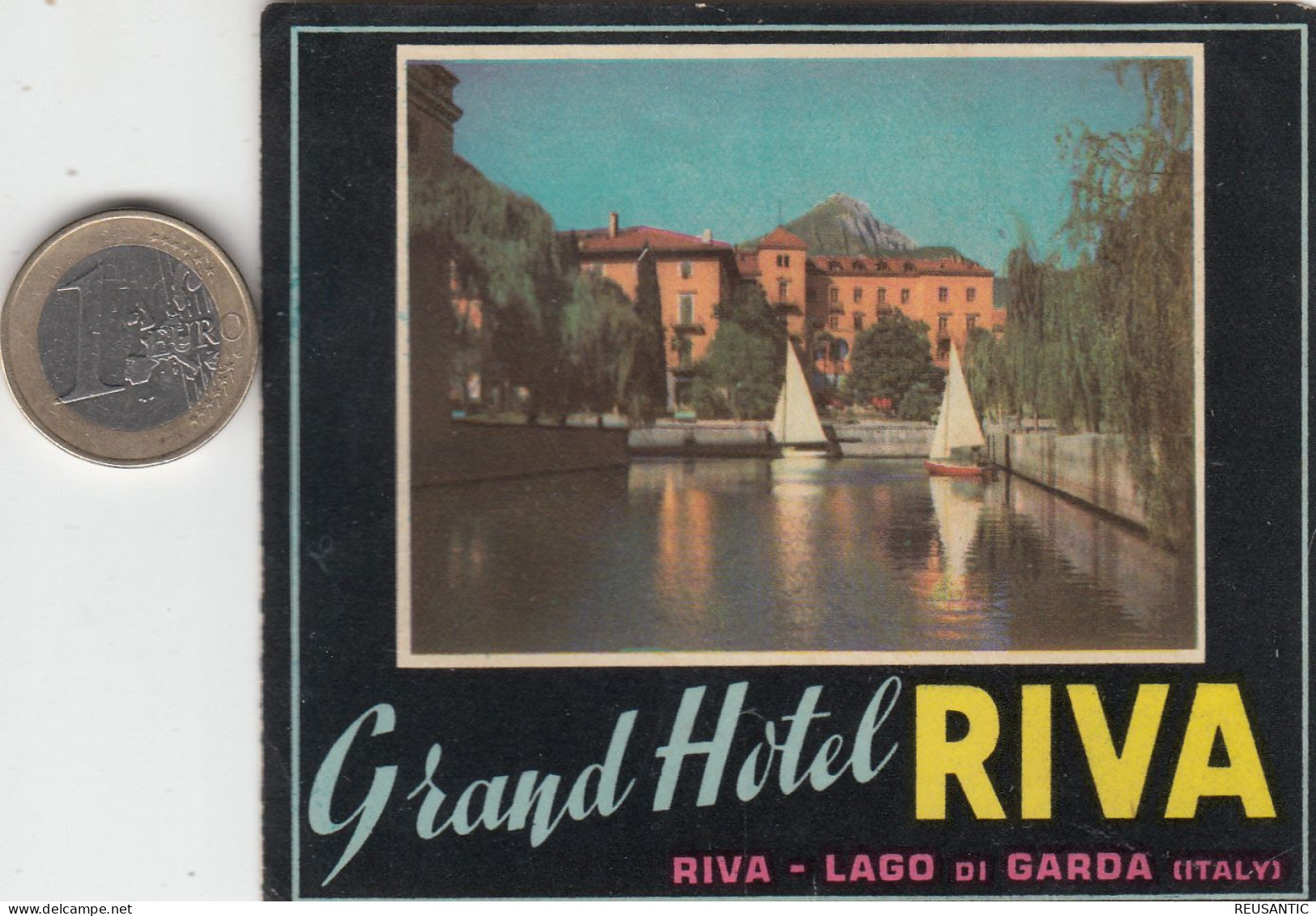 ETIQUETA - STICKER - LUGGAGE LABEL  GRAND HOTEL  RIVA  - LAGO DI GARDA  - ITALIA - ITALY - Etiquetas De Hotel