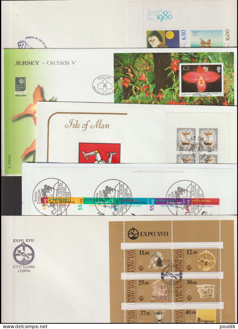 Souvenir Sheets On 59 Covers, Mostly Larger FDC. Postal Weight Approx 0,750 Kg. Please Read Sales  - Collections (sans Albums)