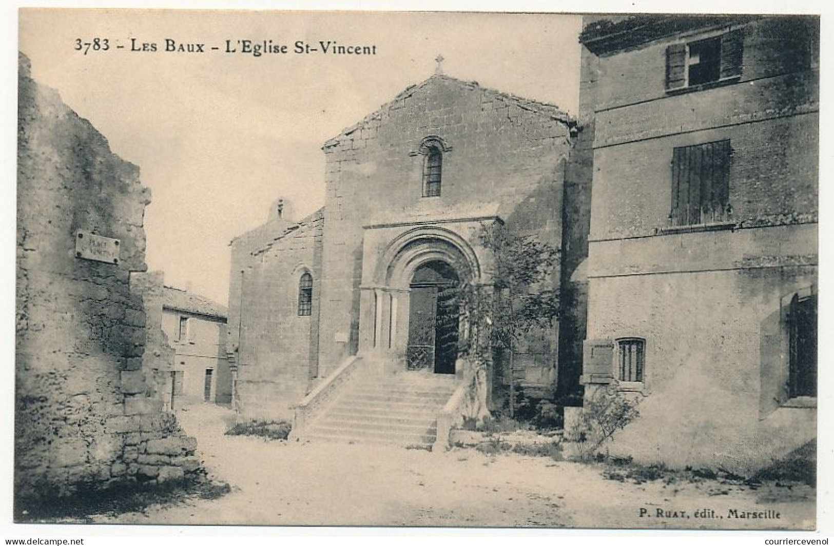 5 CPA - Les BAUX... (B Du R) - Chapelle Des Tremaié, Eglise St Vincent, Facade Eglise, Rue De L'Eglise, Vue Des Remparts - Les-Baux-de-Provence