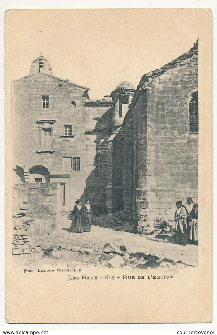 5 CPA - Les BAUX... (B Du R) - Chapelle Des Tremaié, Eglise St Vincent, Facade Eglise, Rue De L'Eglise, Vue Des Remparts - Les-Baux-de-Provence