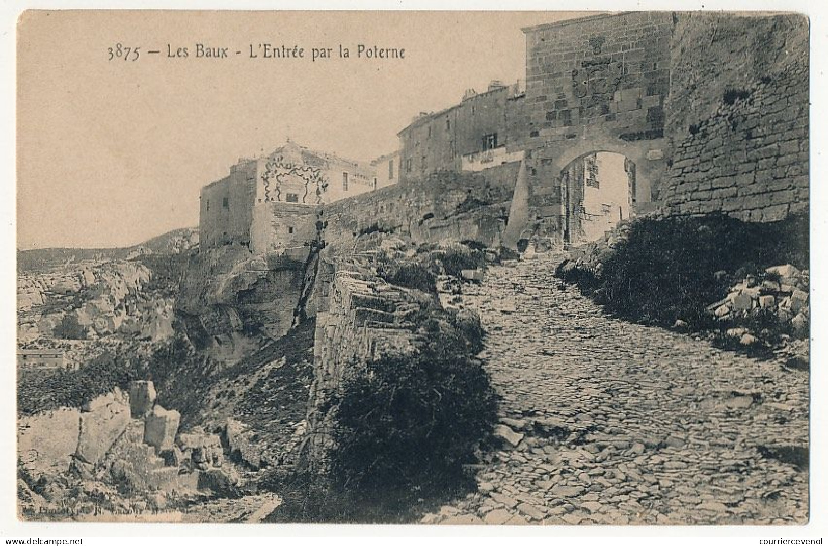 5 CPA - Les BAUX... (B Du R) - Ruines Château, Vue Générale, Entrée Par La Poterne, "Les Baux", Les Ruines Du Château - Les-Baux-de-Provence