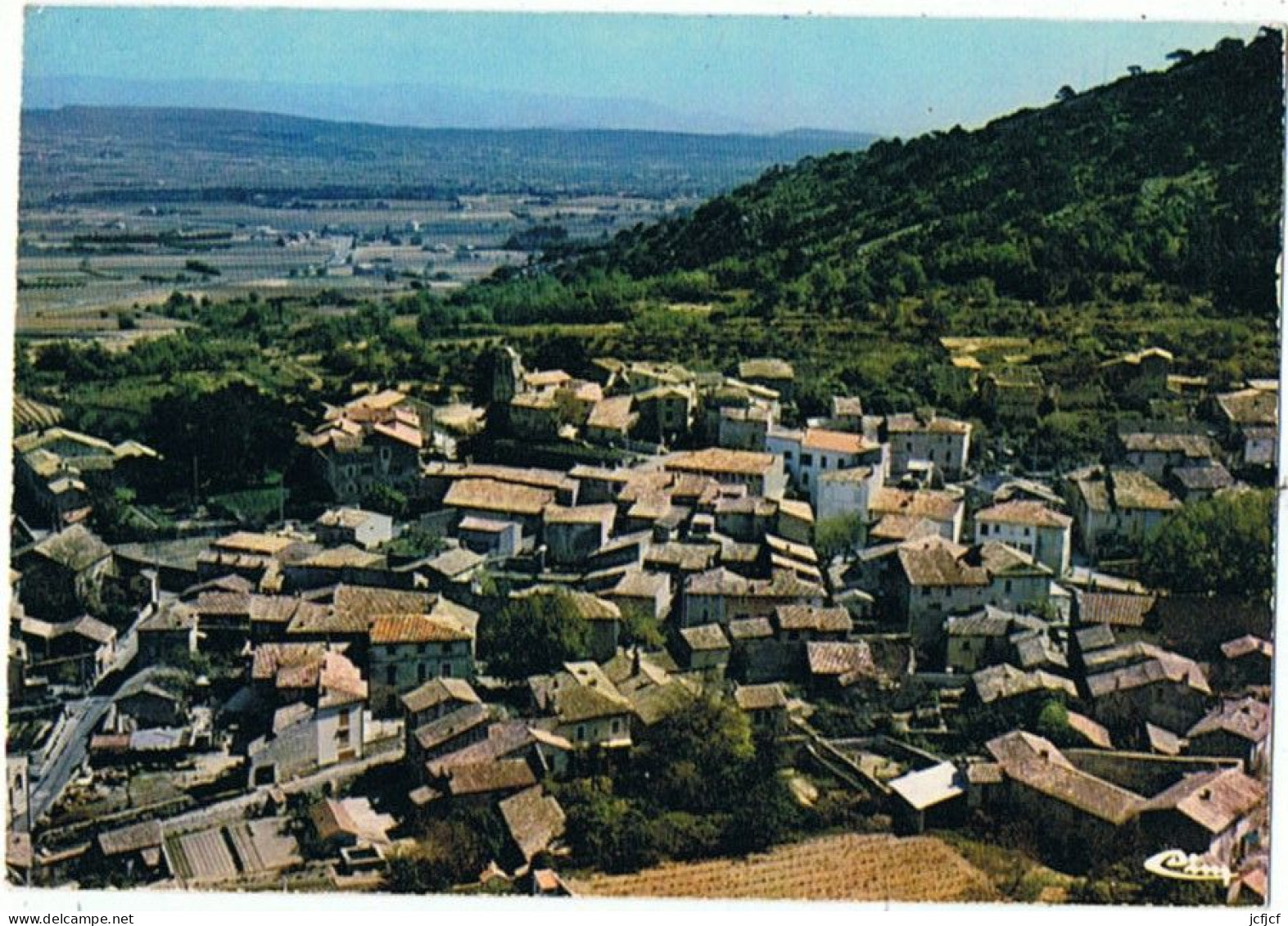 CPM..84..ROBION..VAUCLUSE..VUE GENERALE AERIENNE - Robion