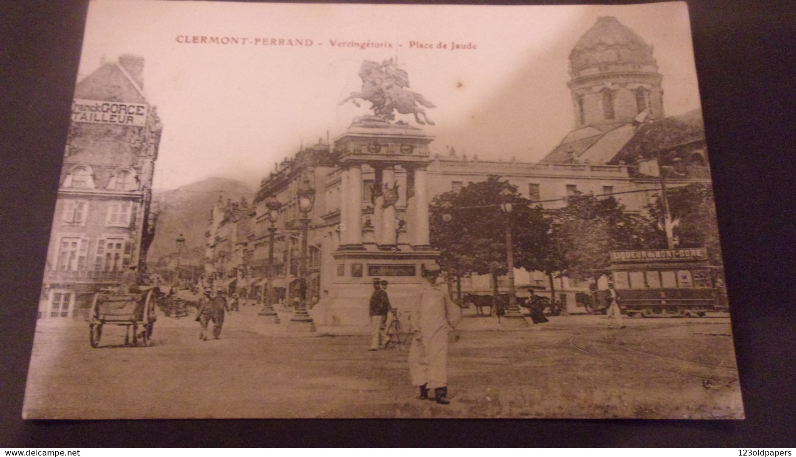 63 CLERMONT PLACE DE JAUDE  TRAMWAY LIQUEUR DU MONT DORE FRANCK GORCE TAILLEUR - Clermont Ferrand