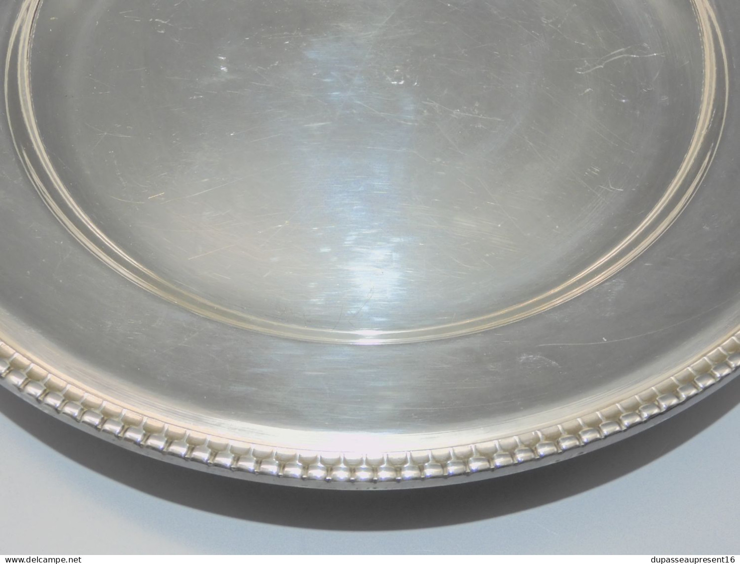 -ANCIEN GRAND PLAT ROND CHRISTOFLE modèle Perles Jus de grenier déco Table    E