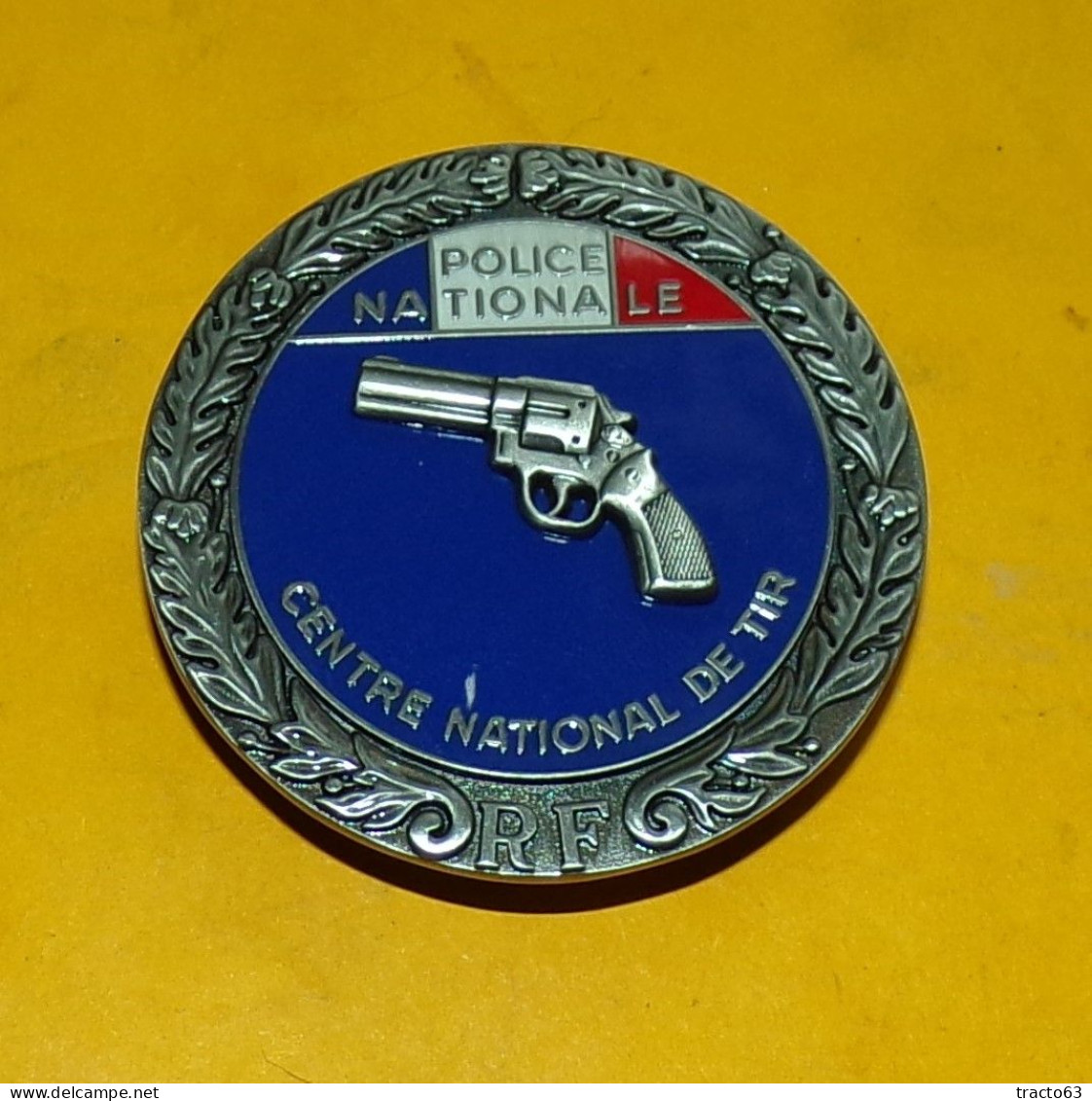 POLICE NATIONALE , CENTRE NATIONAL DE TIR ,REPUBLIQUE FRANCAISE , ECHELON ARGENT , FABRICANT BOUSSEMART BY PROMODIS 201 - Police & Gendarmerie