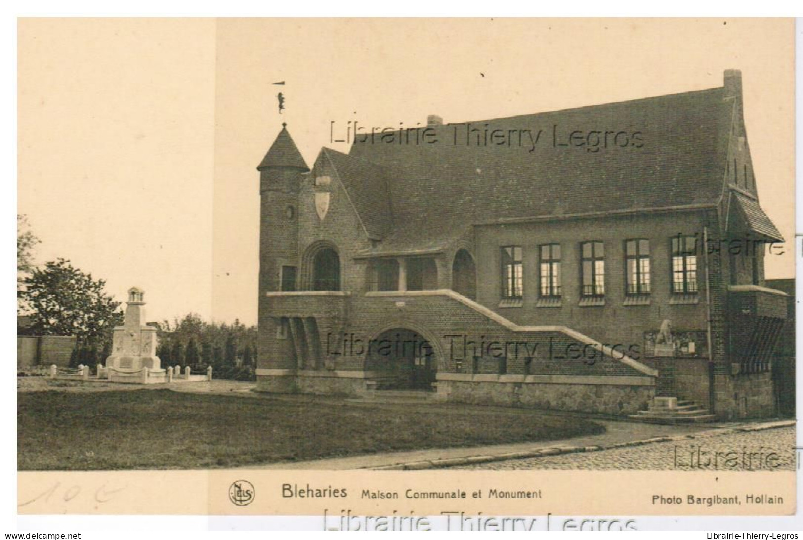 CPA Bléharies Maison Communale Et Monument Brunehaut - Brunehaut