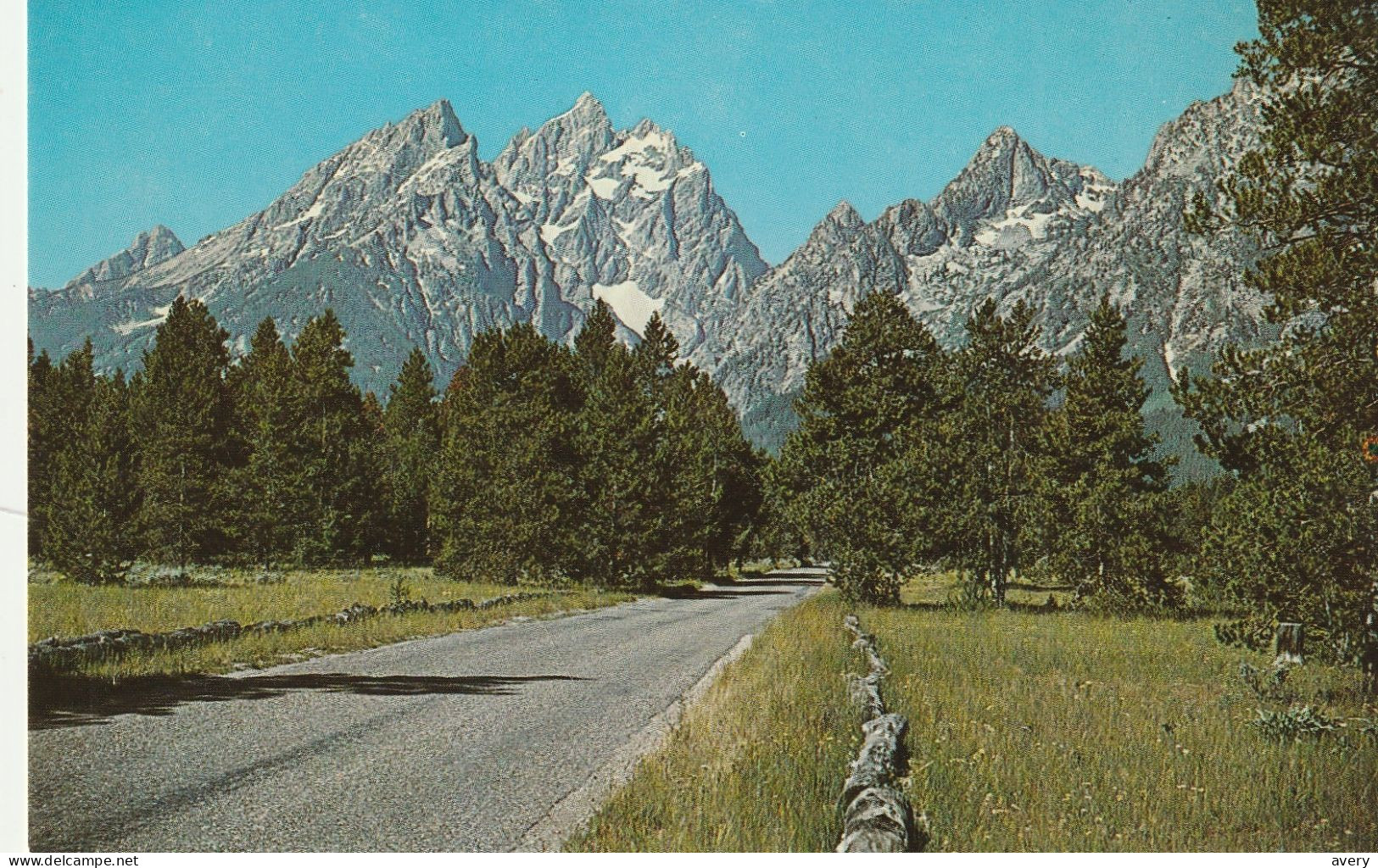 Side Road Off Highway 89 Going To Jenny Lake, Wyoming. One Views These Majestic Teton Peaks - Yellowstone