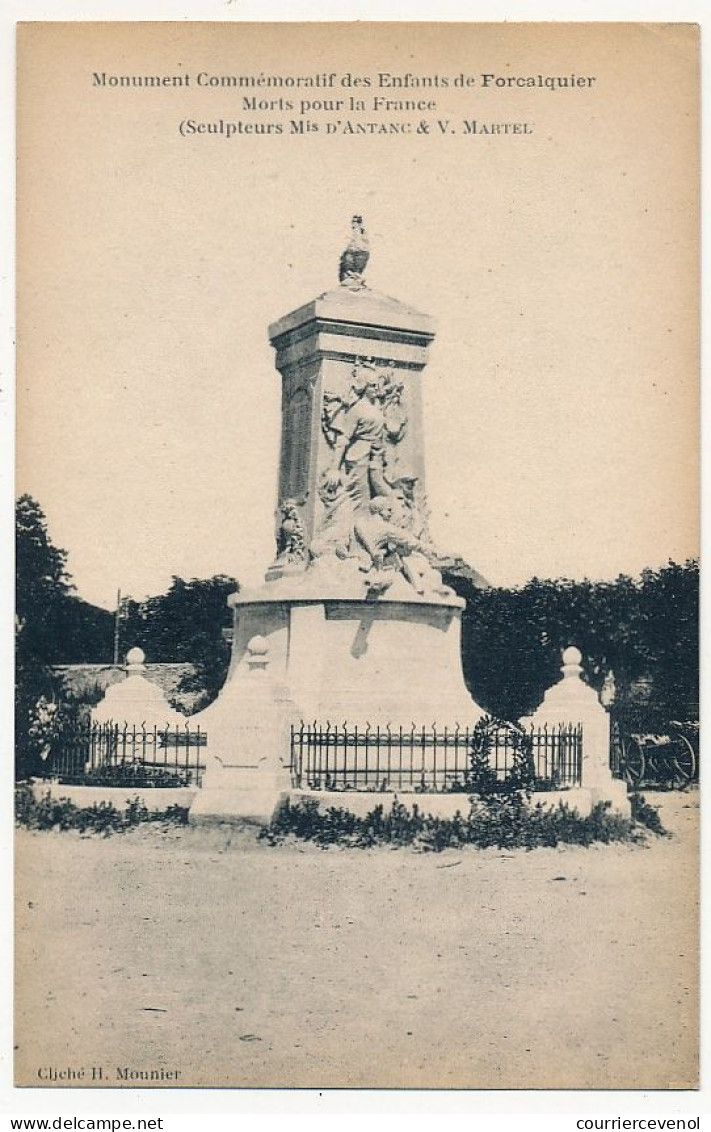 3 CPA - FORCALQUIER (Basses Alpes) - Monument Commémoratif Des Enfants De Forcalquier Morts Pour La France - Forcalquier