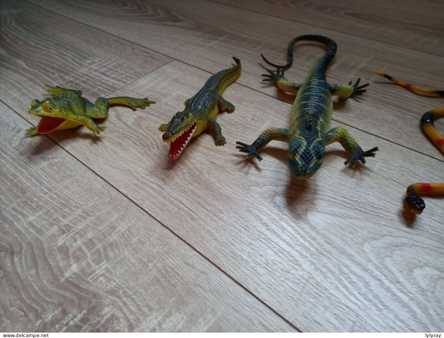 Lot Jouets Reptiles - Frogs