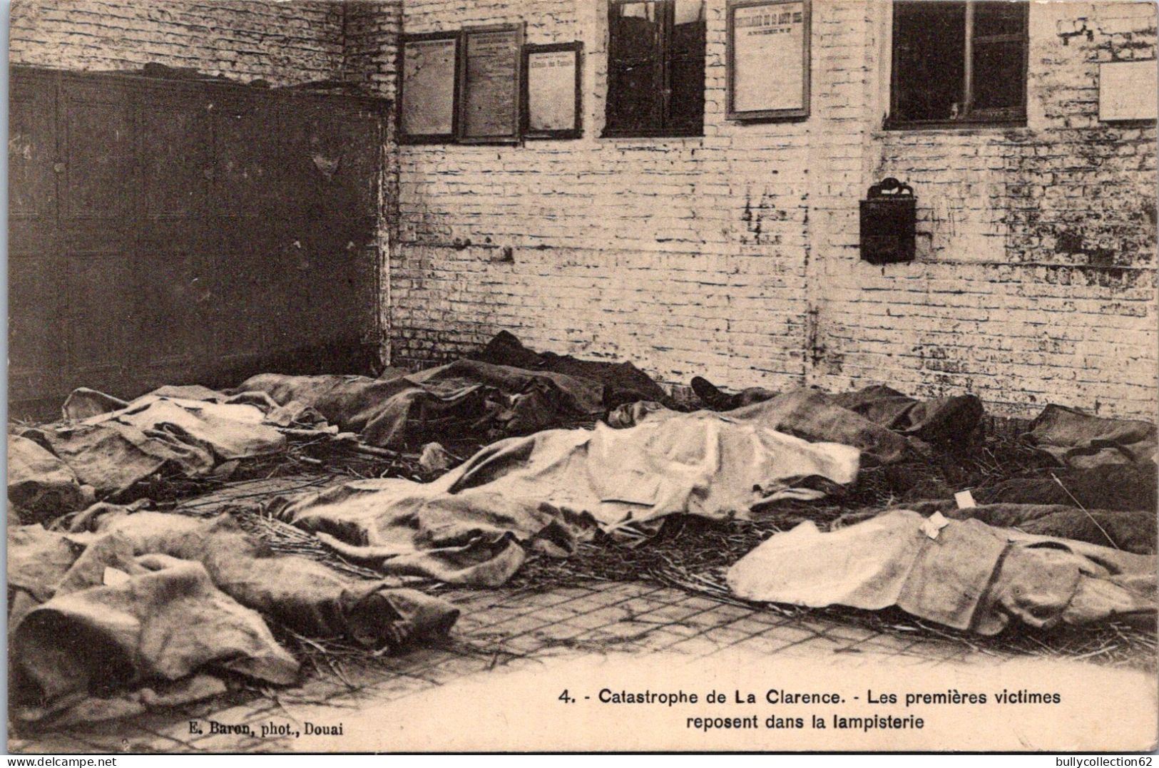 CPA - SELECTION  -  DIVION  -  Catastrophe De La Clarence. Les Premières Victimes Reposent Dans La Lampisterie - Divion