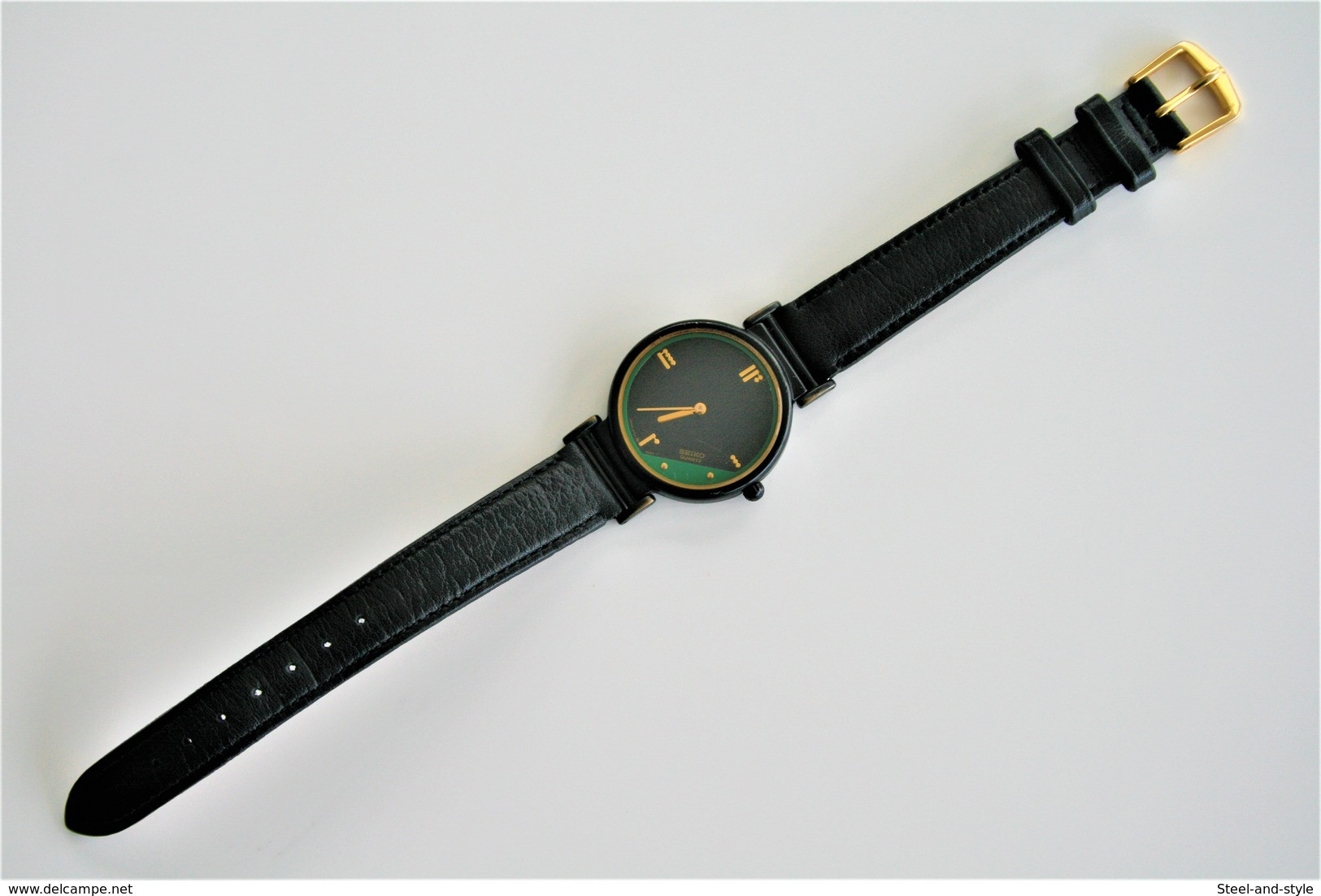 Watches : SEIKO -  Nr. : 5P30 6A00-T - Original  - Running - Excelent Condition - Horloge: Modern