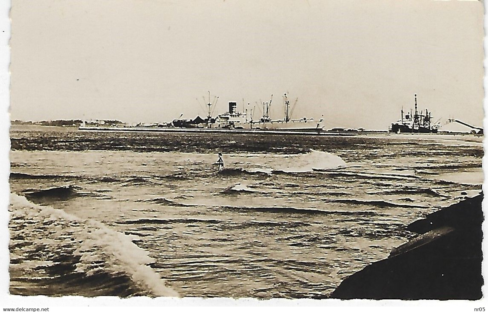 CONGO - POINTE NOIRE (Moyen Congo) - Bateaux Dans Le Port - Pointe-Noire