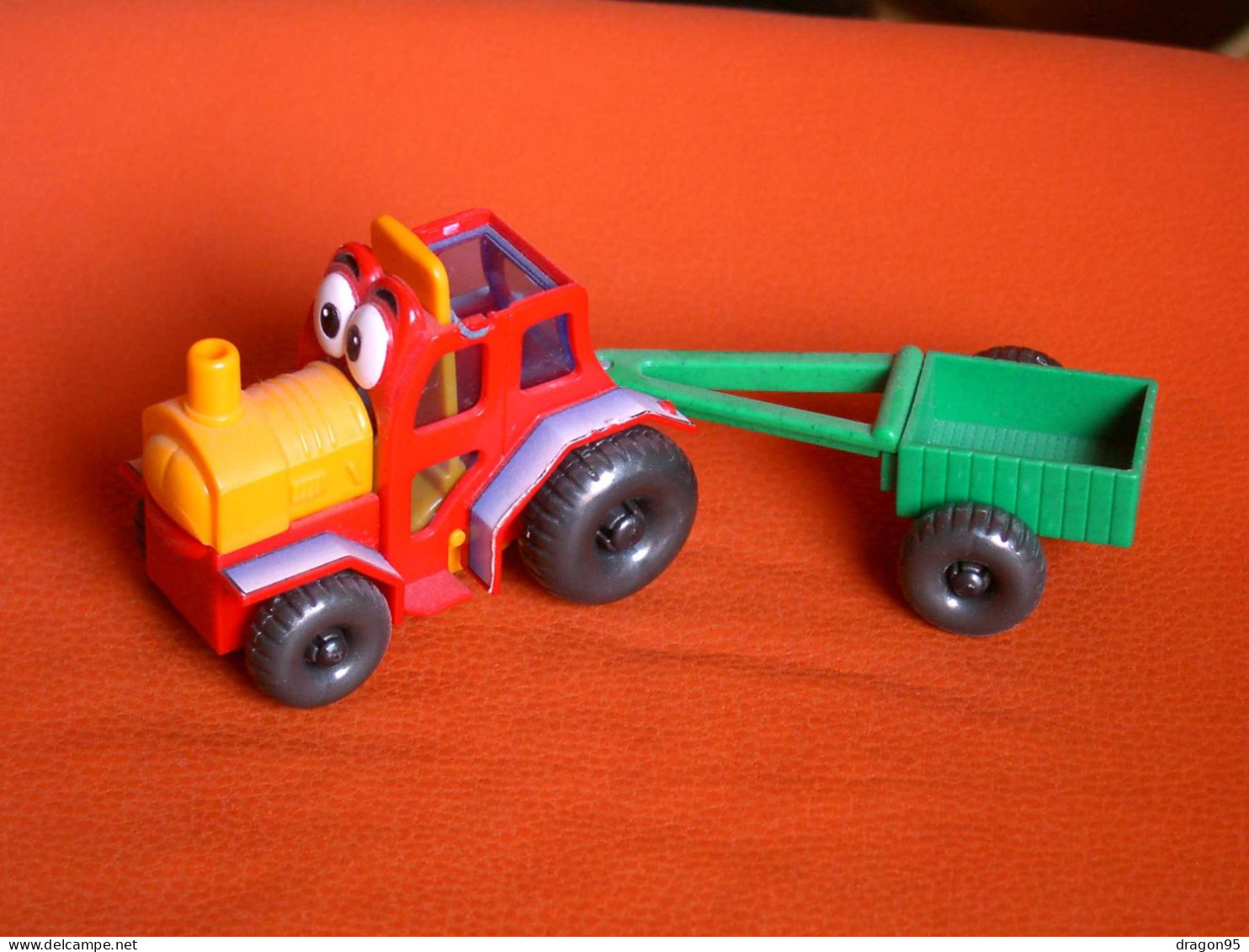 KINDER Tracteur Maxi 3K02 N16 - Maxi (Kinder-)