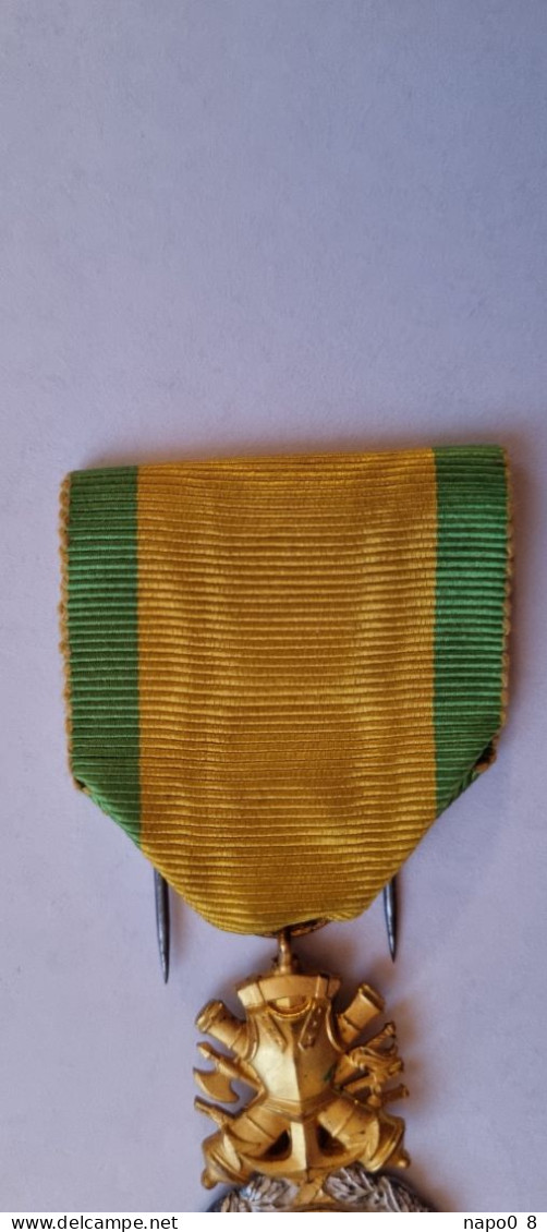 Médaille Militaire ( 8 éme Modèle ) - France