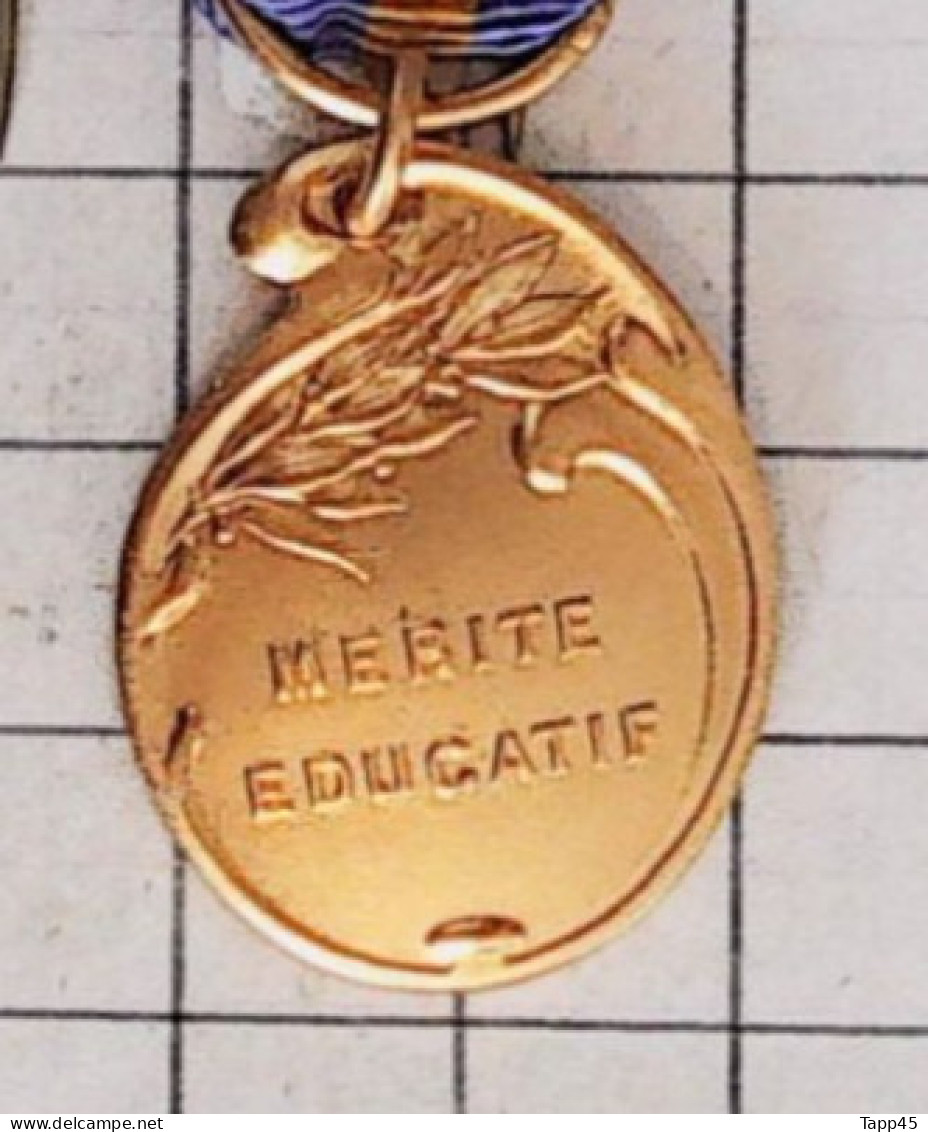 Médaille > Mérite Éducatif  > Réf:Cl Belge  Pl 2/ 4 - Unternehmen