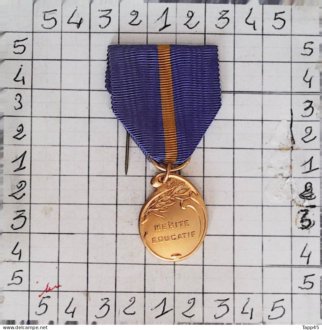 Médaille > Mérite Éducatif  > Réf:Cl Belge  Pl 2/ 4 - Professionals / Firms