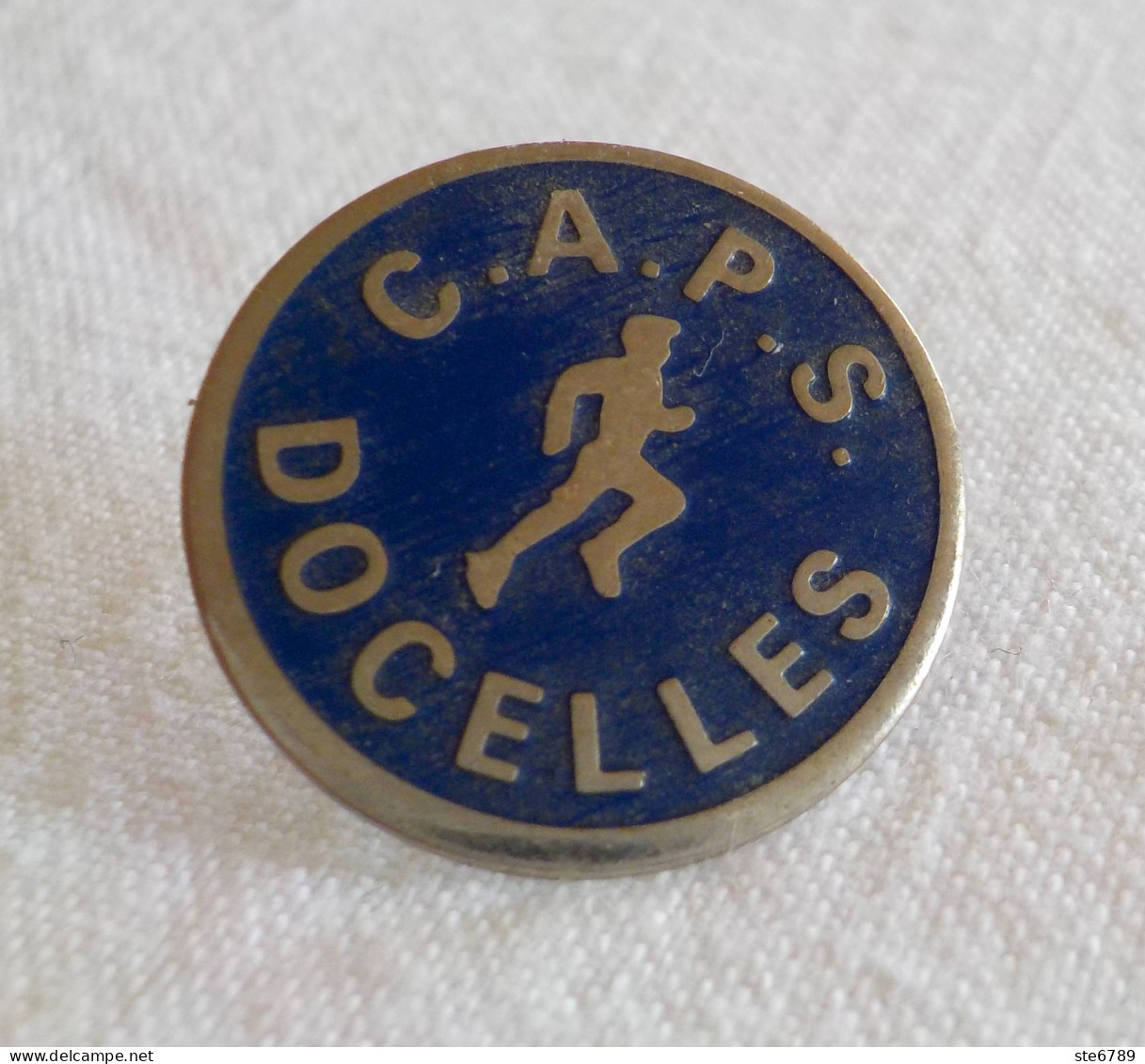 PINS PIN CAPS Docelles 88 Vosges - Athlétisme