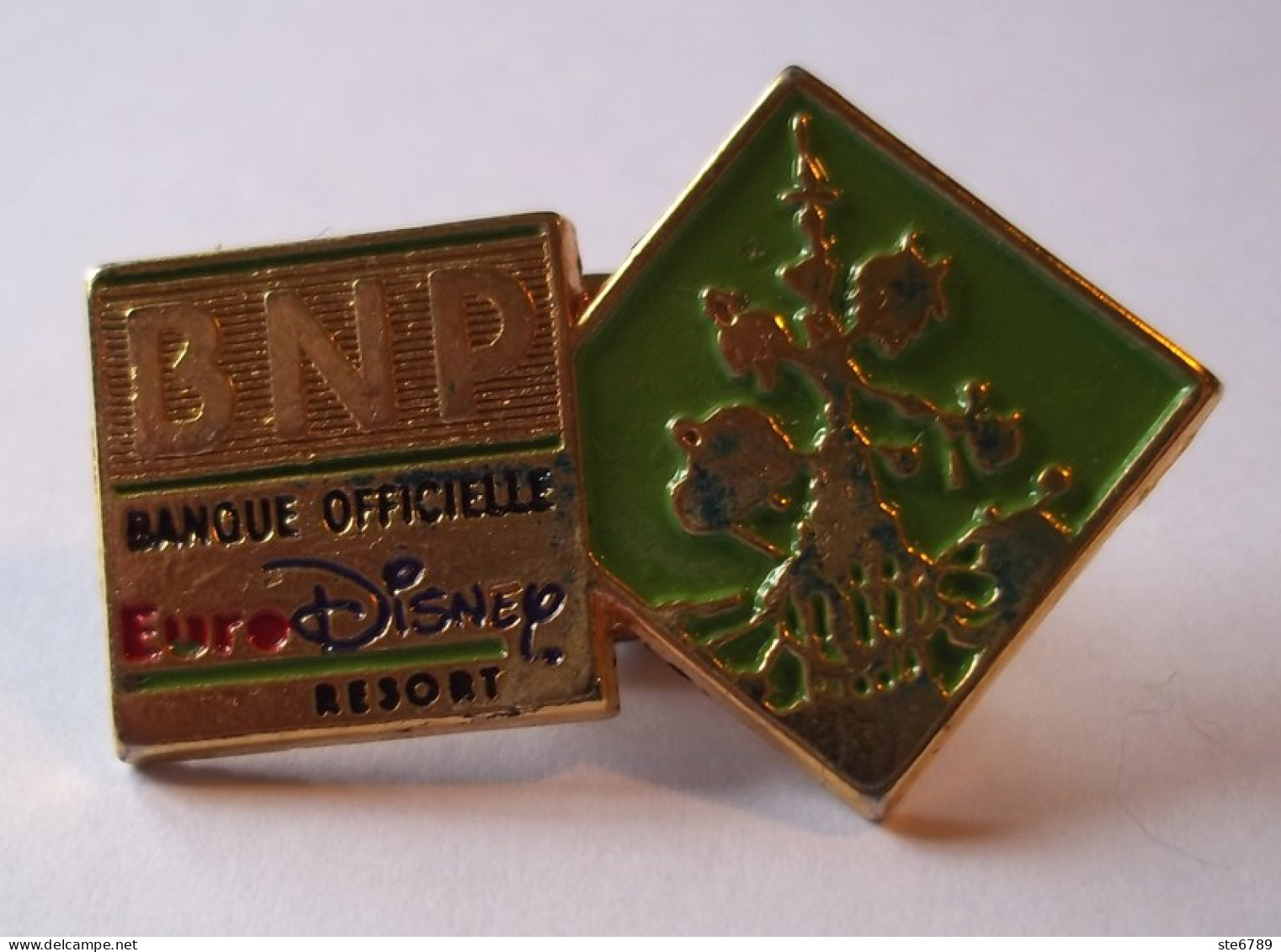 PINS PIN  Banque BNP EURO DISNEY - Banques