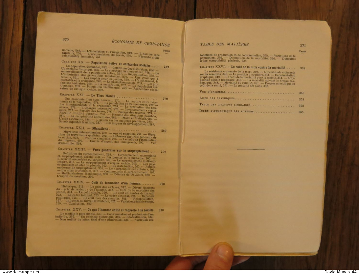 Théorie générale de la population de Alfred Sauvy en 2 Tomes. PUF. 1963-1966