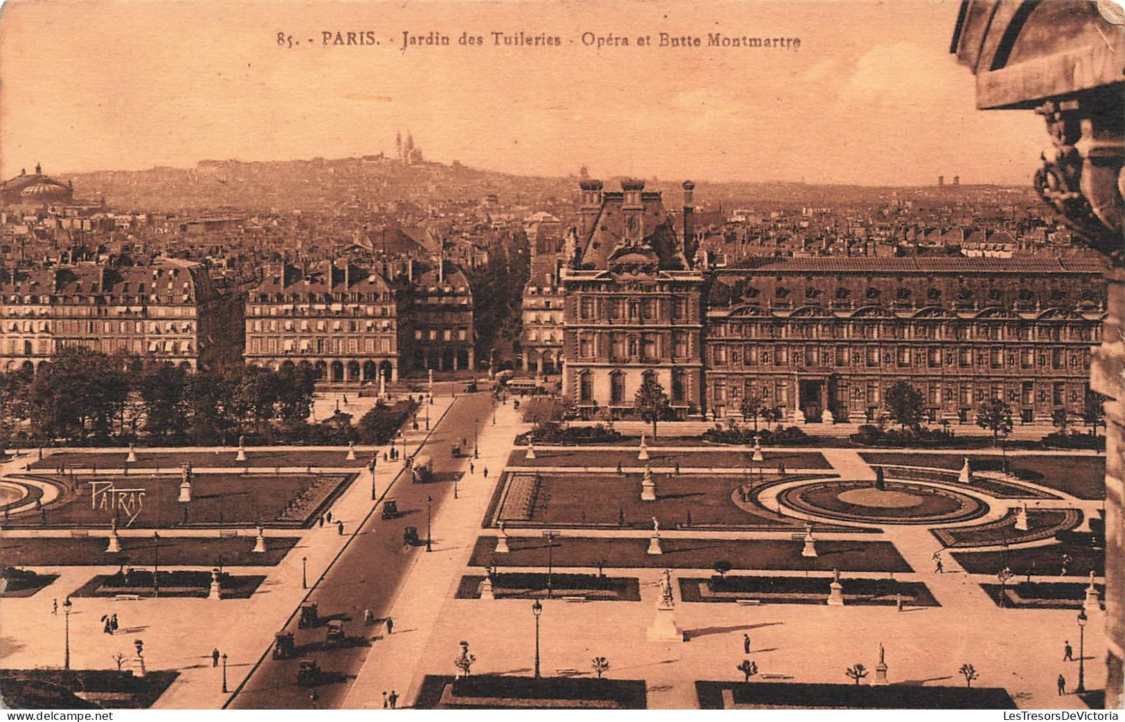 FRANCE - Paris - Jardin Des Tuileries - Opéra Et Butte Montmartre - Vua Aérienne - Cartes Postales Anciennes - Parcs, Jardins