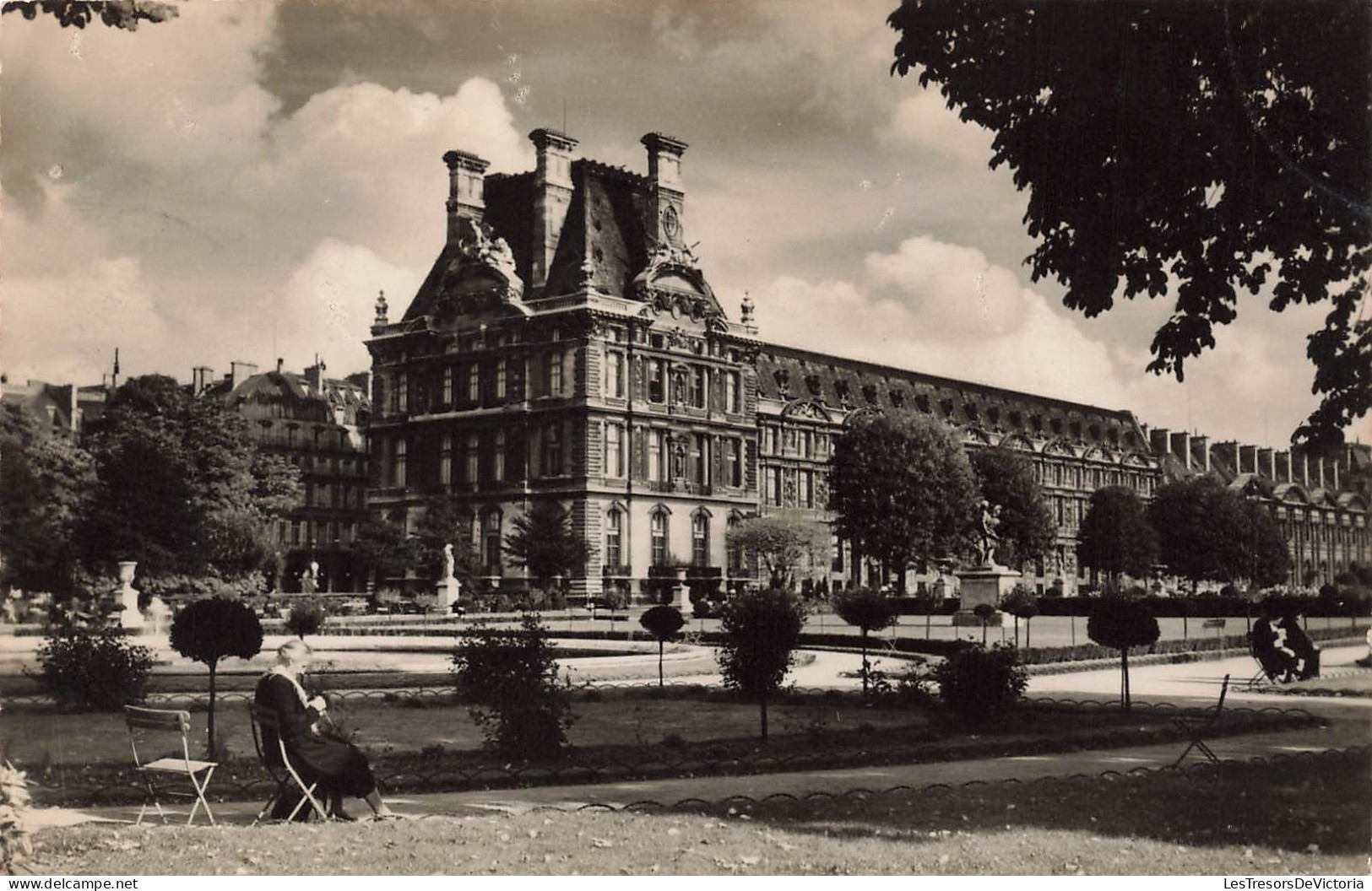 FRANCE - Paris - Le Louvre Et Jardins Des Tuileries - Cartes Postales Anciennes - Louvre