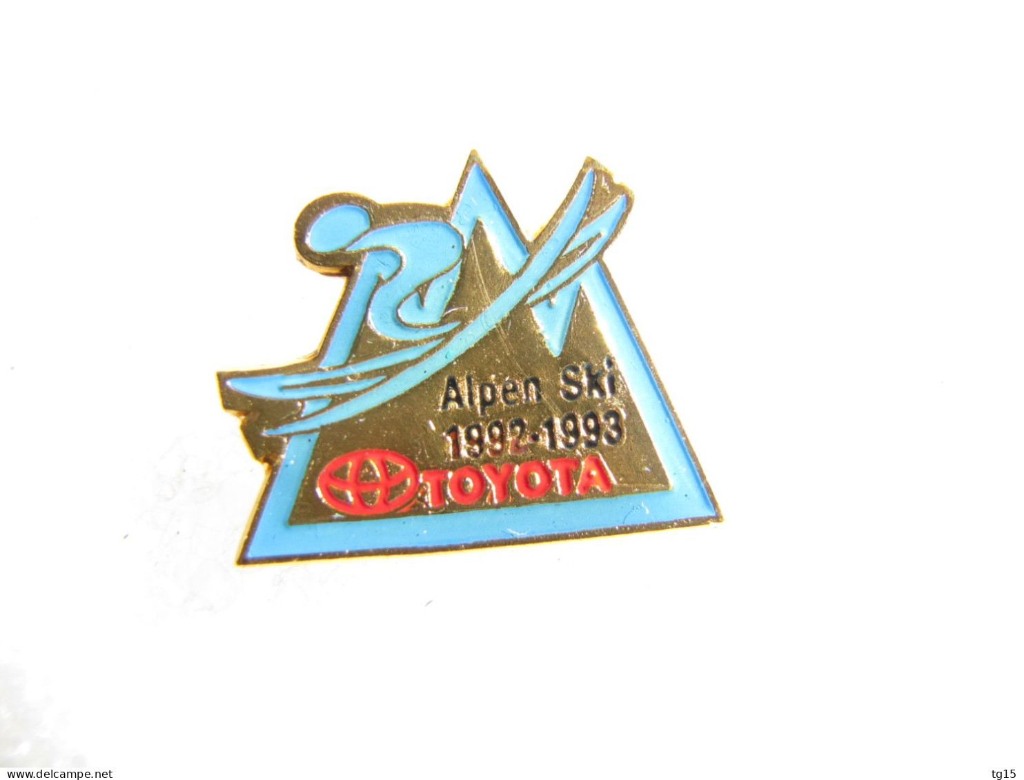 PIN'S    TOYOTA  ALPEN  SKI   1992 1993 - Toyota