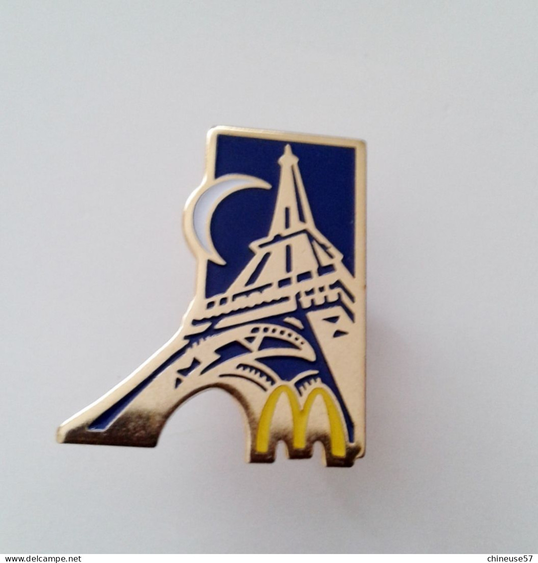 Pin's Paris  Tour Eiffel  Mac Donald's  Arthus Bertrand - McDonald's