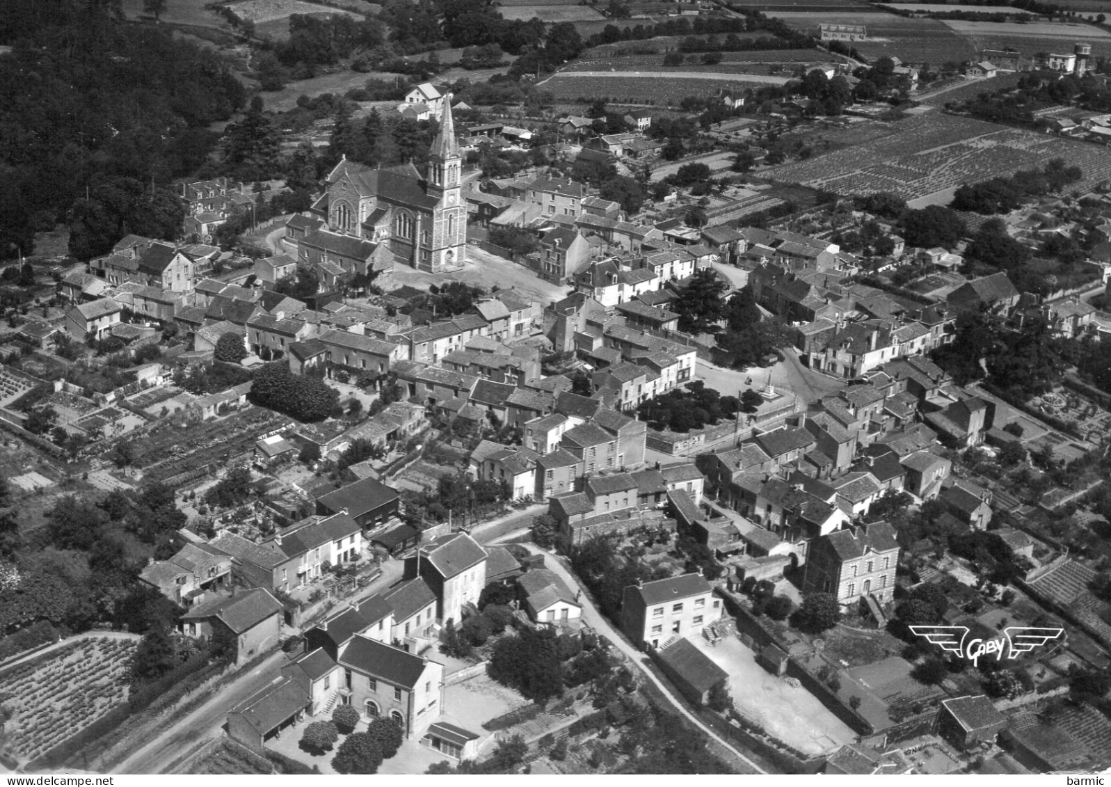 LE CELLIER, VUE GENERALE AERIENNE   REF 12868 VOL - Le Cellier