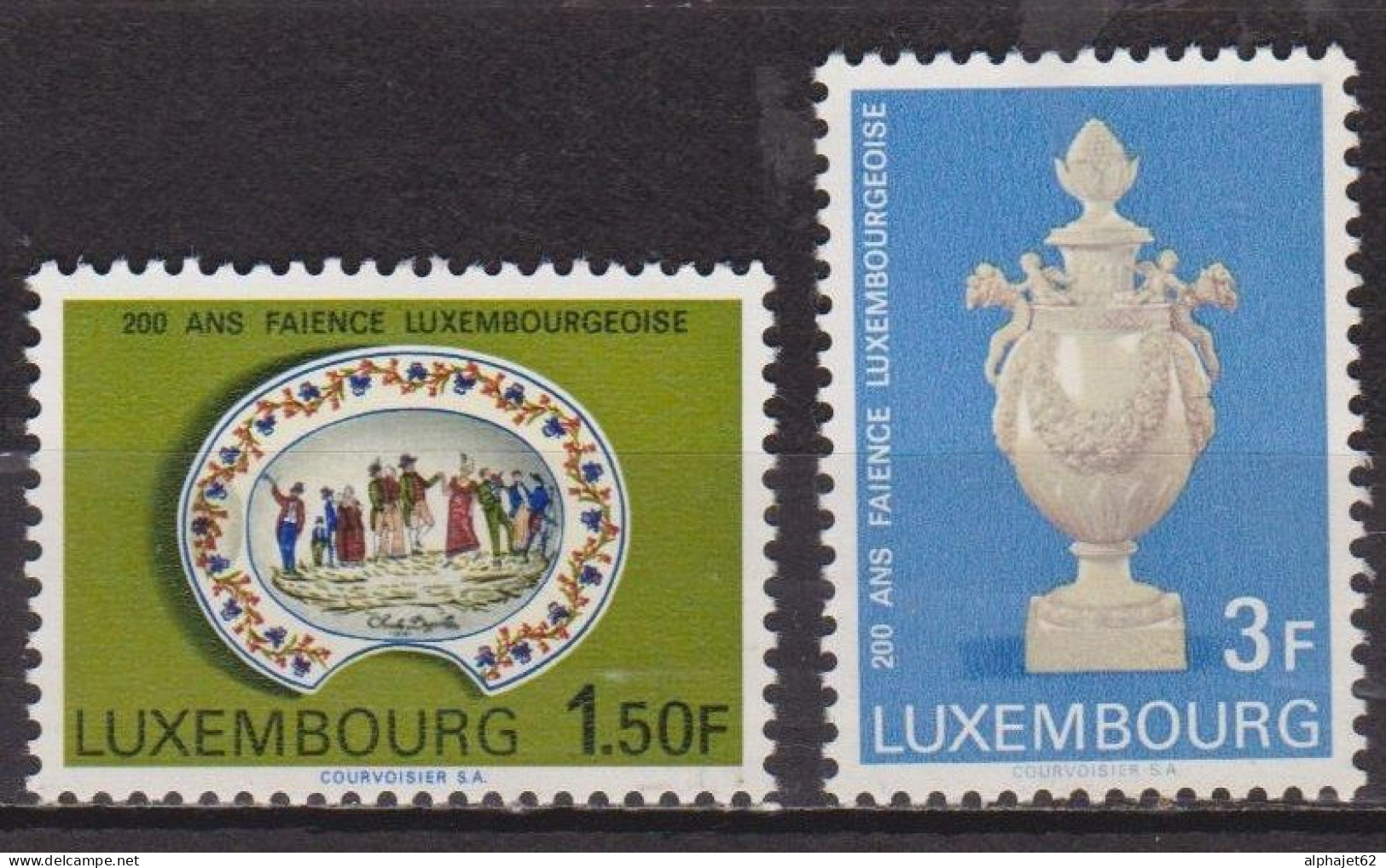 Artisanat - Faiencerie - LUXEMBOURG - Plat à Barbe - Vase D'apparat - N°  704-705 ** - 1967 - Oblitérés