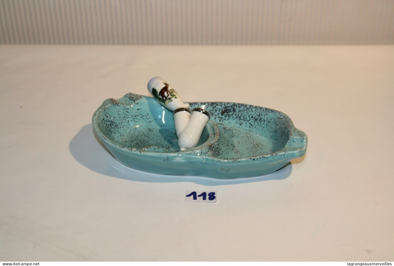 C118 Ancien Cendrier Double Compartiment Avec Pipe - Porcelain